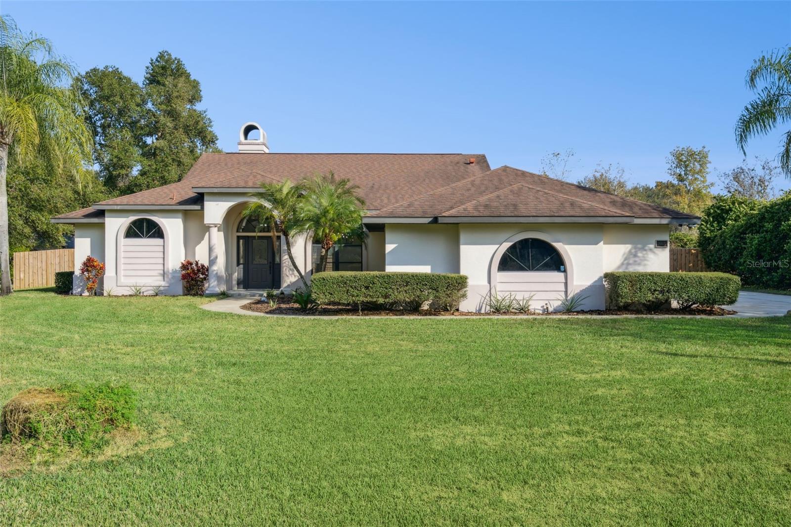 Image 5 of 45 For 26820 Bloomfield Avenue