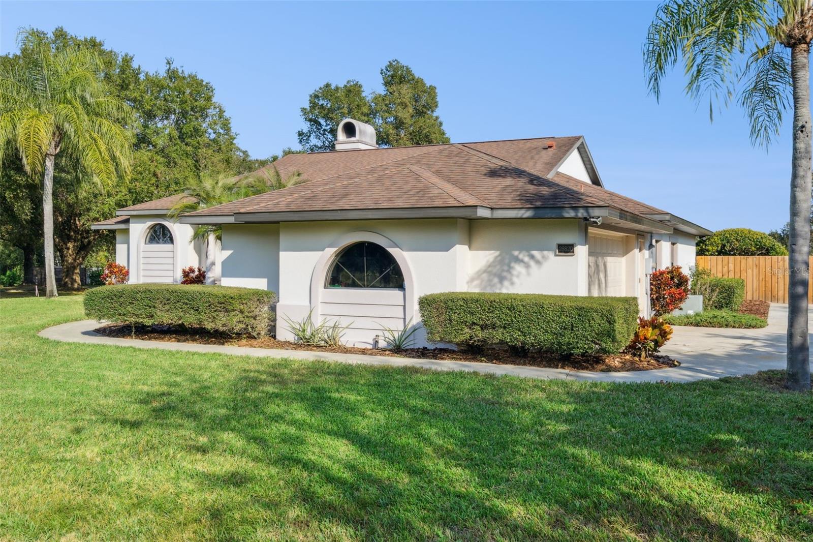 Image 9 of 45 For 26820 Bloomfield Avenue