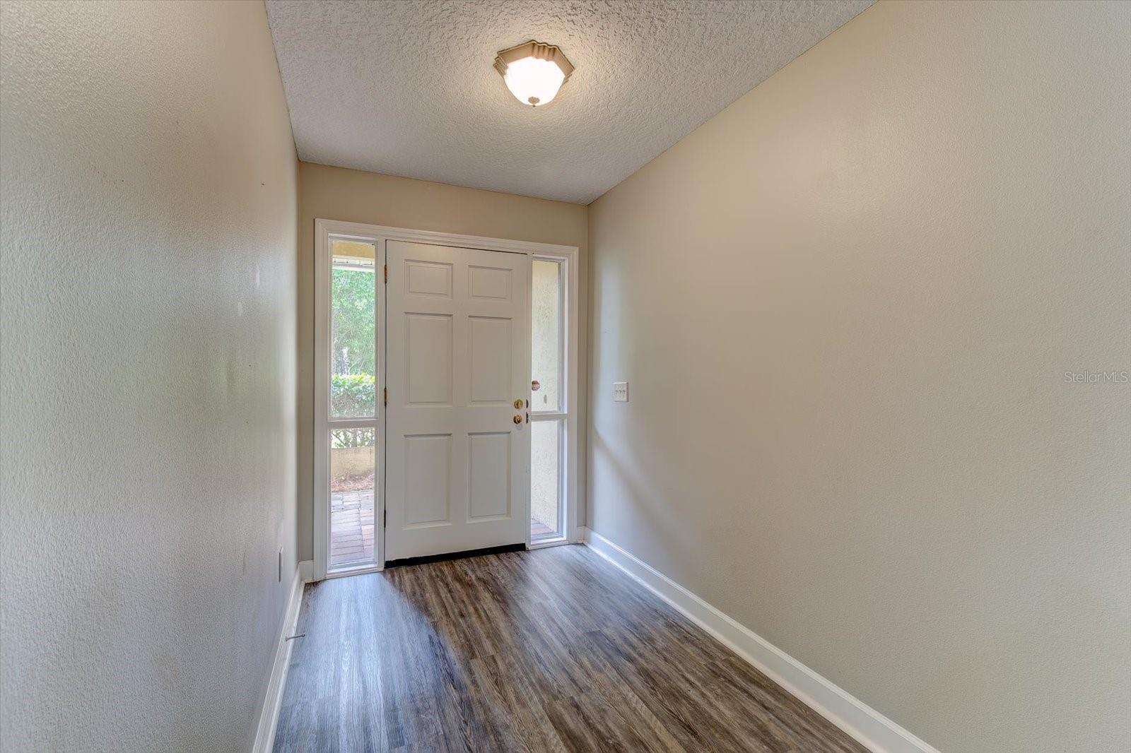 Image 4 of 63 For 4603 Woodlot Court