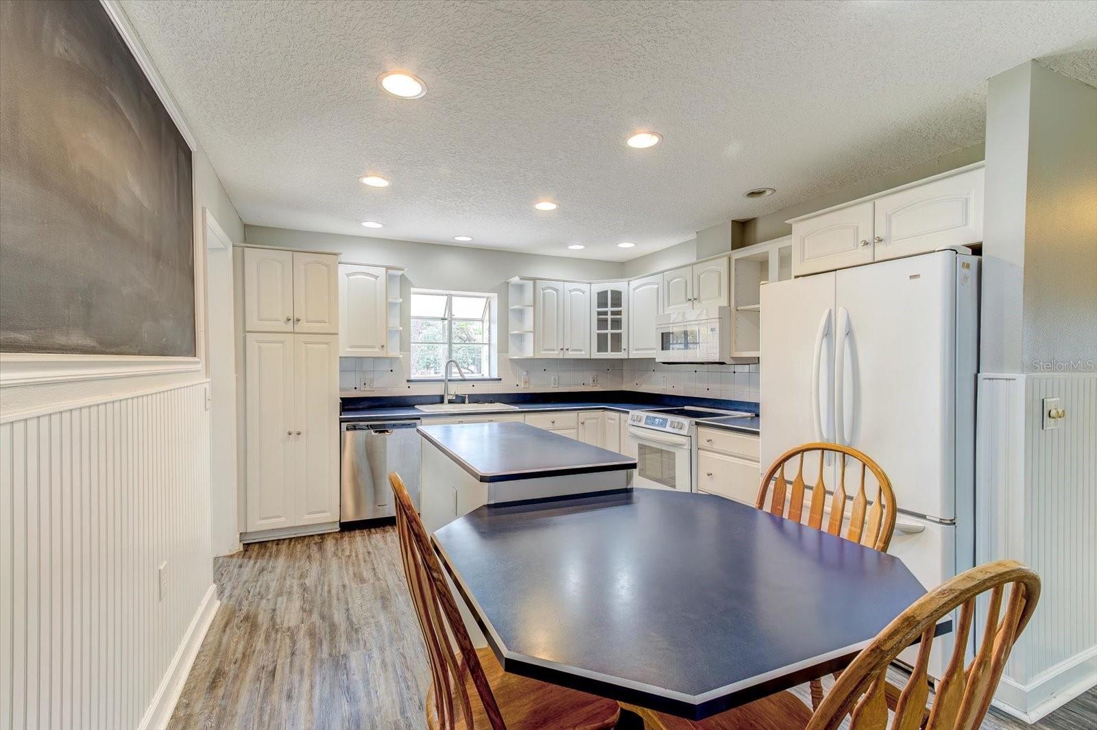 Image 8 of 63 For 4603 Woodlot Court