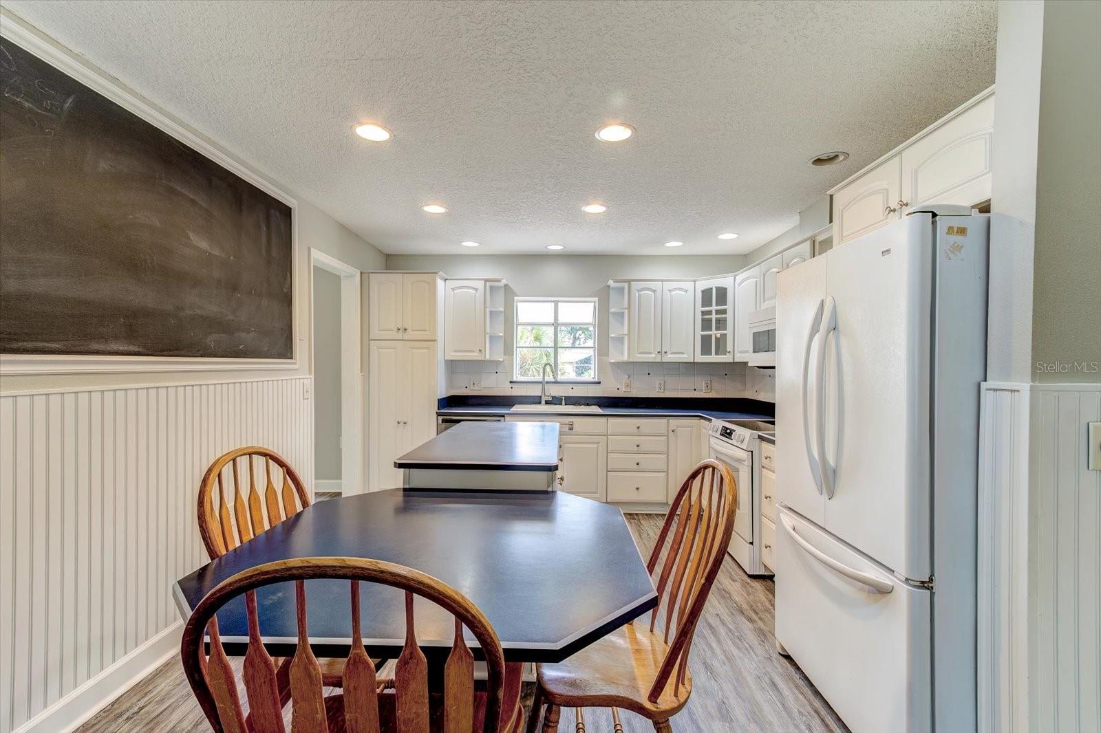 Image 9 of 63 For 4603 Woodlot Court