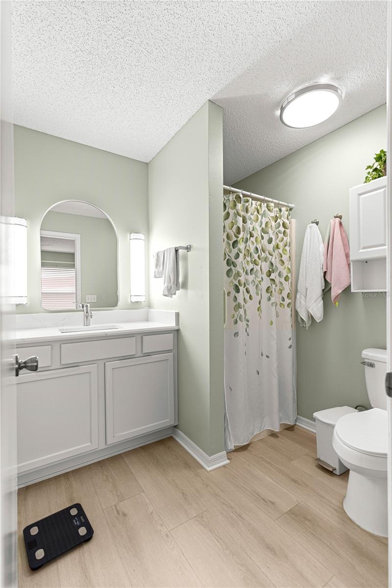 Image 14 of 32 For 729 Hernandez Drive