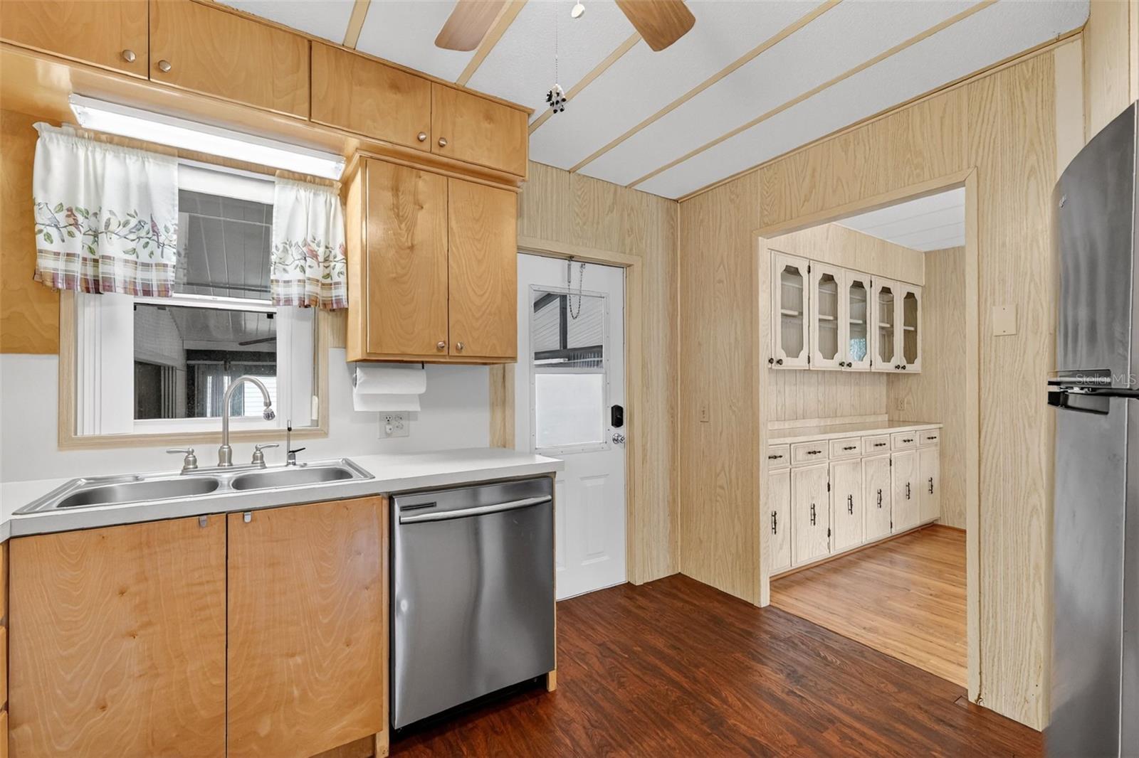 Image 15 of 25 For 165 Shady Lane Drive