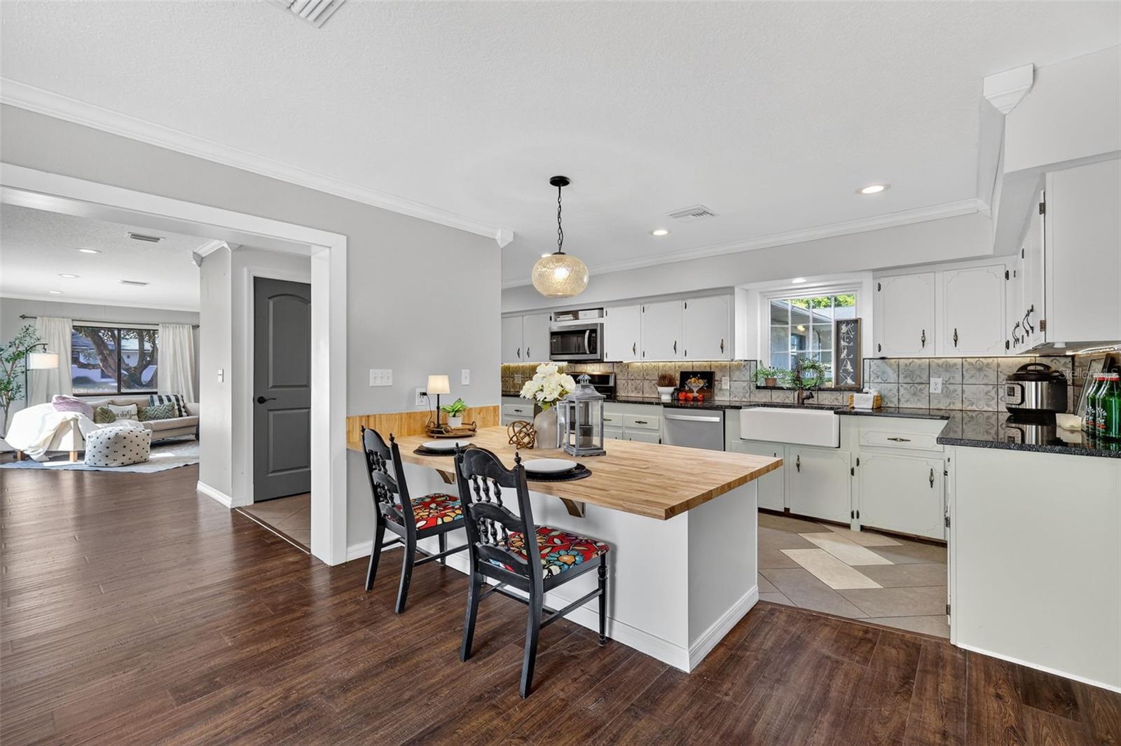 Image 5 of 36 For 109 Bloxam Avenue