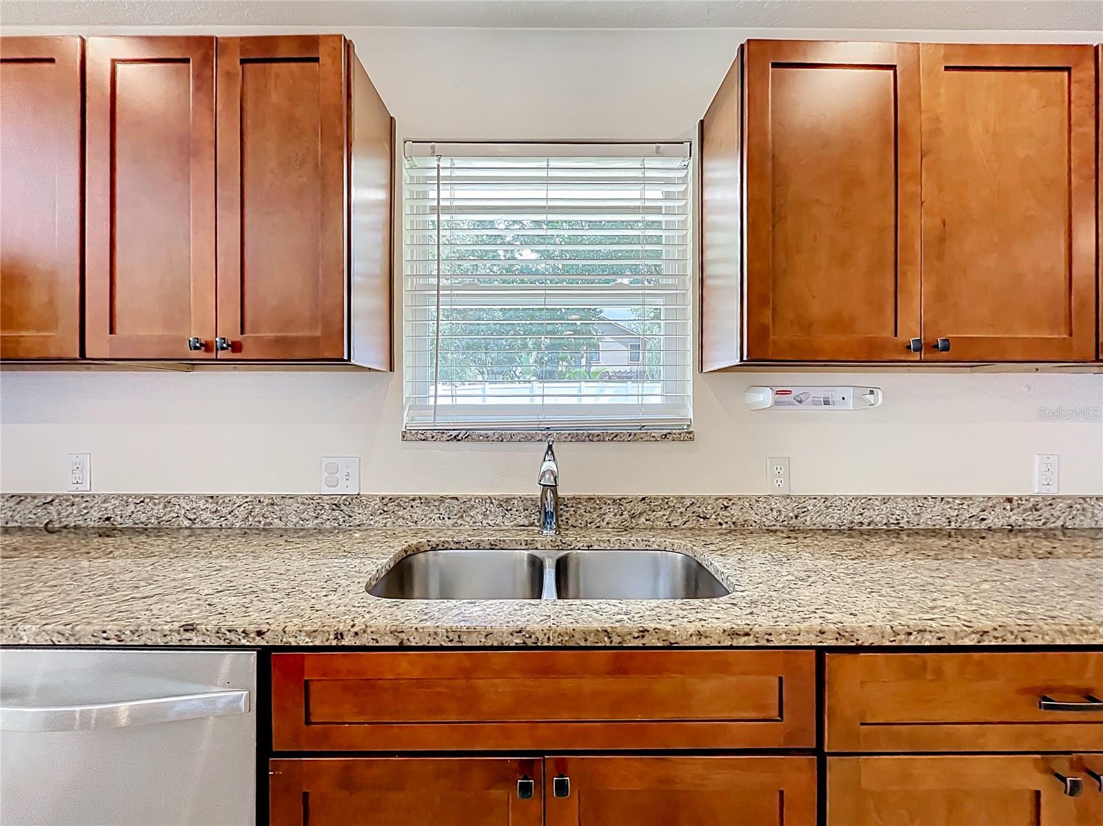 Image 16 of 36 For 12631 Eryn Court