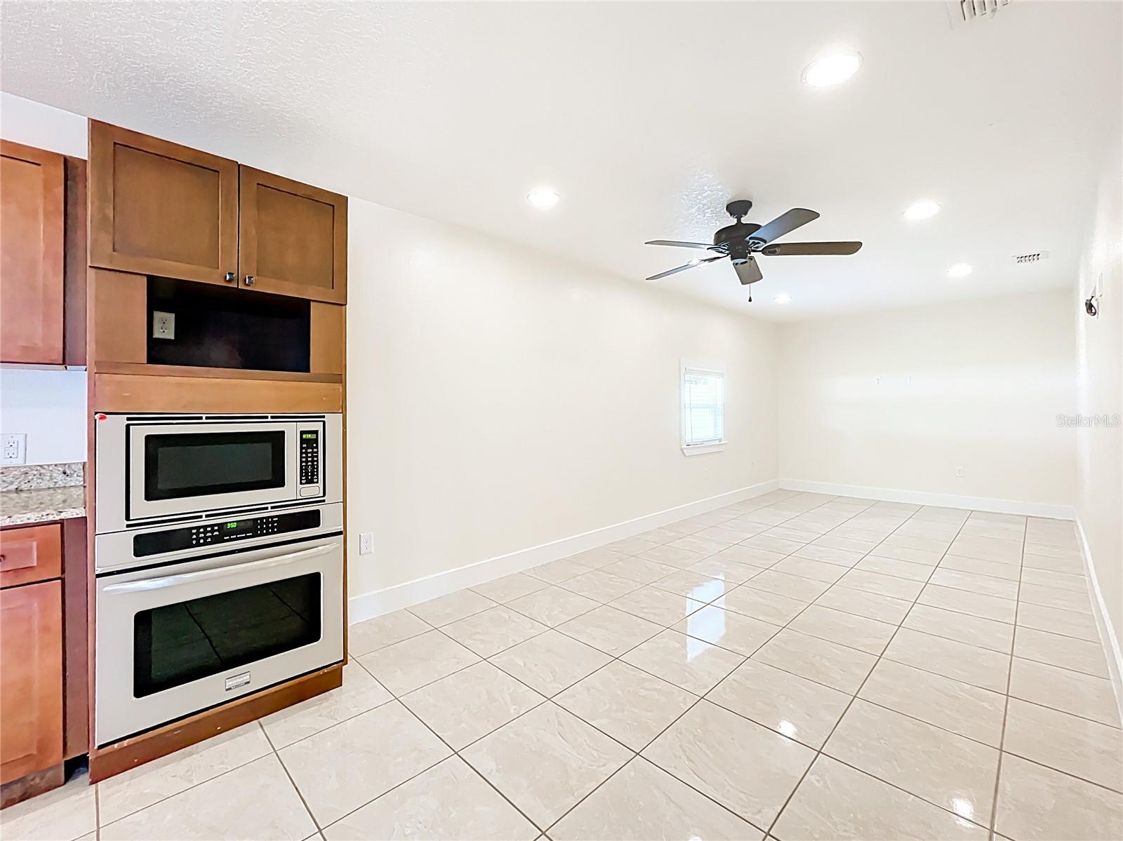 Image 17 of 36 For 12631 Eryn Court