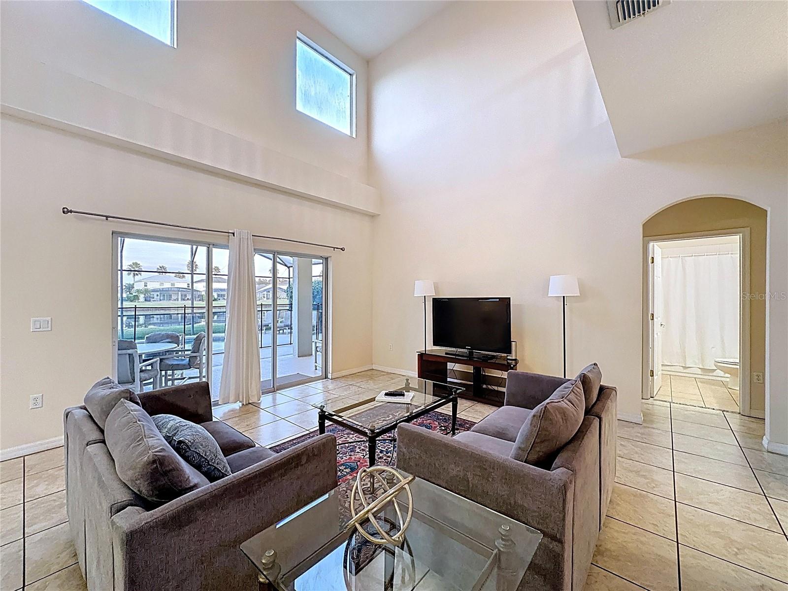 Image 14 of 82 For 4645 Cumbrian Lakes Drive