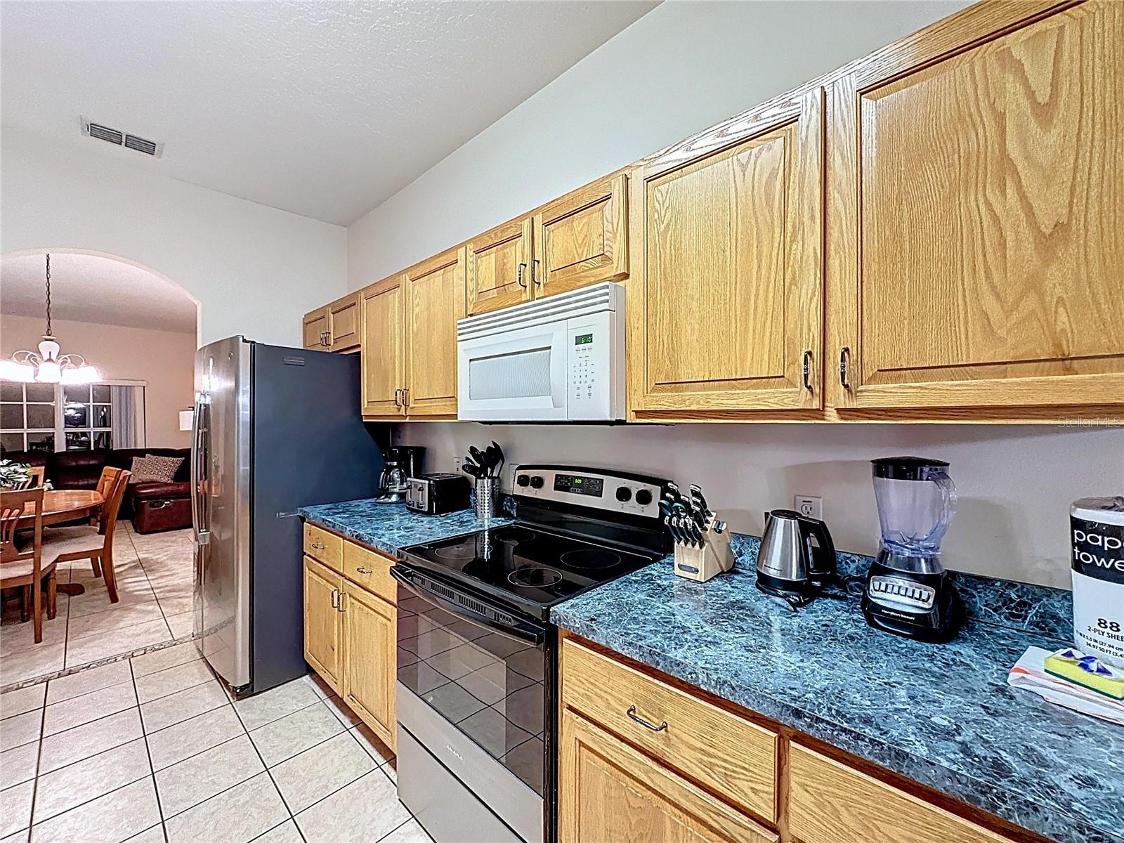 Image 23 of 82 For 4645 Cumbrian Lakes Drive