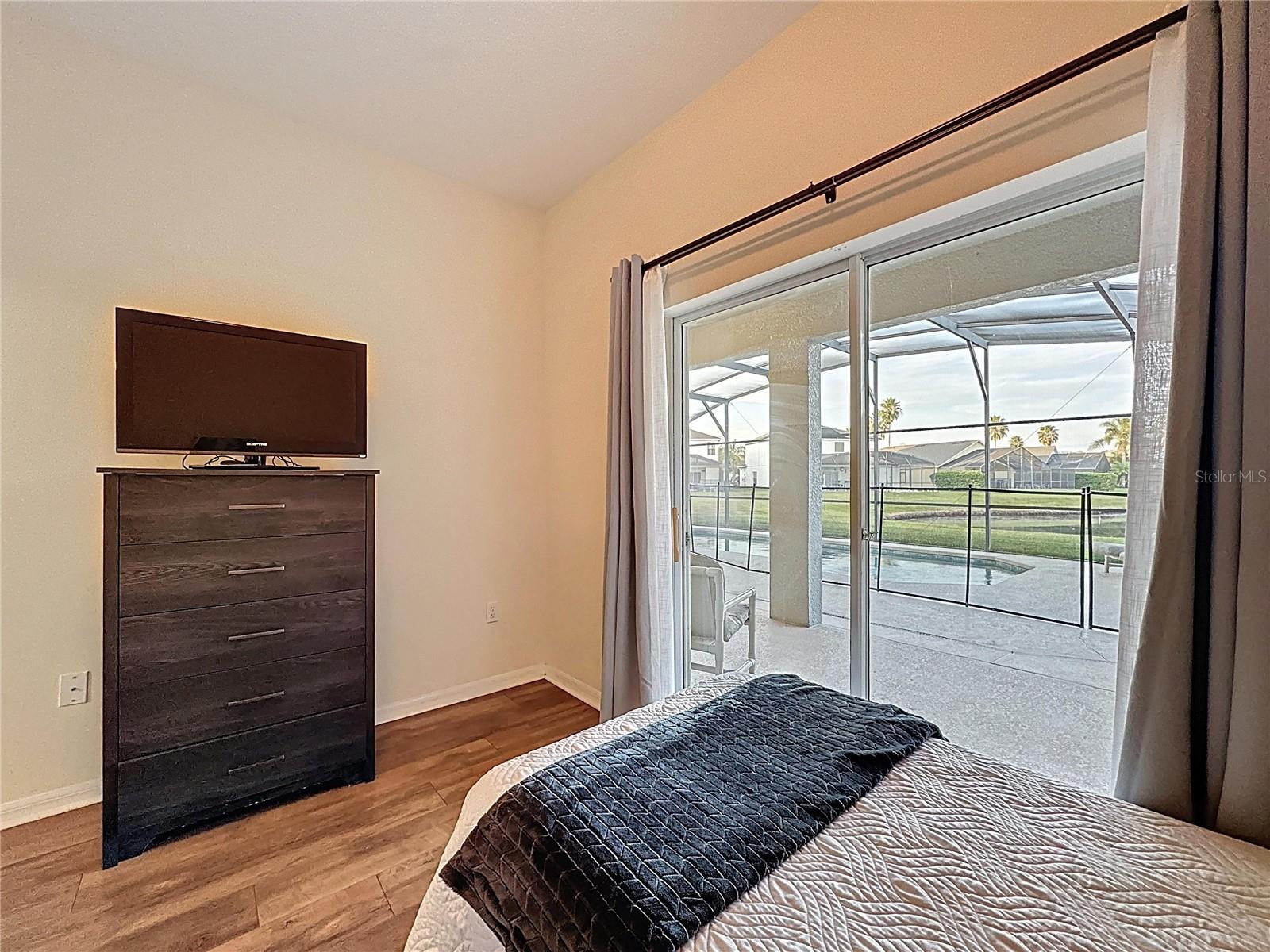 Image 30 of 82 For 4645 Cumbrian Lakes Drive