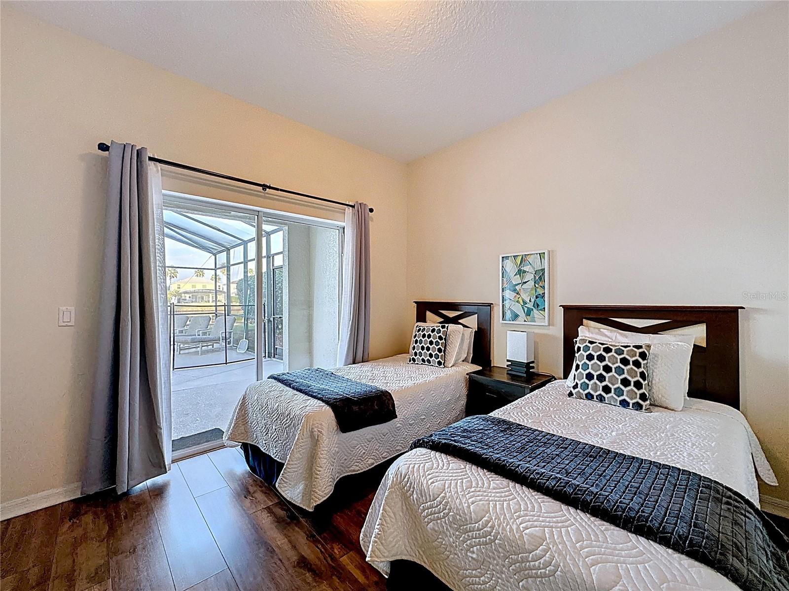 Image 31 of 82 For 4645 Cumbrian Lakes Drive