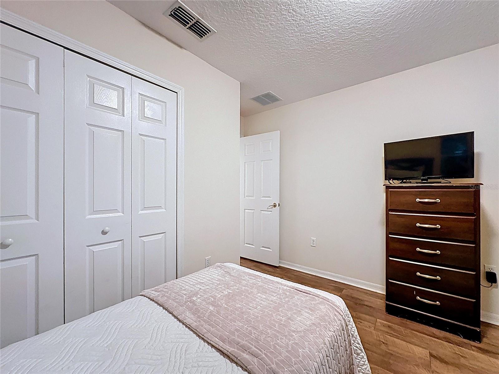 Image 41 of 82 For 4645 Cumbrian Lakes Drive