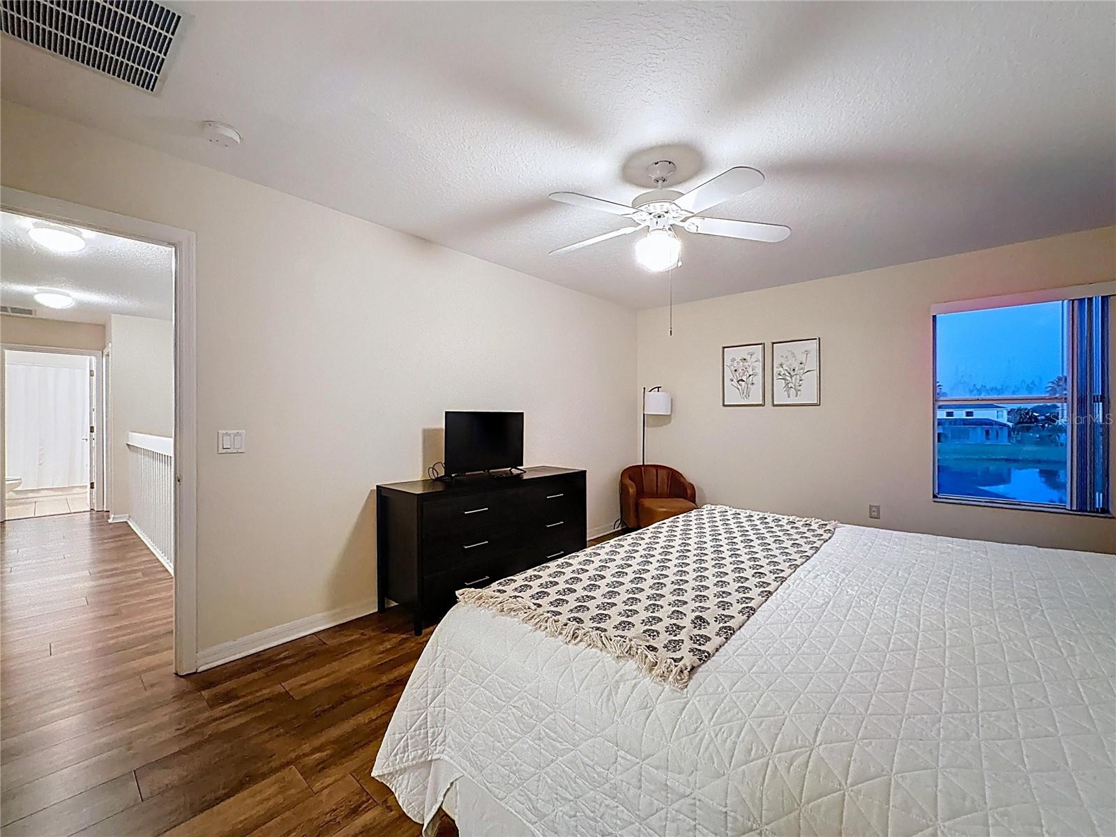 Image 46 of 82 For 4645 Cumbrian Lakes Drive