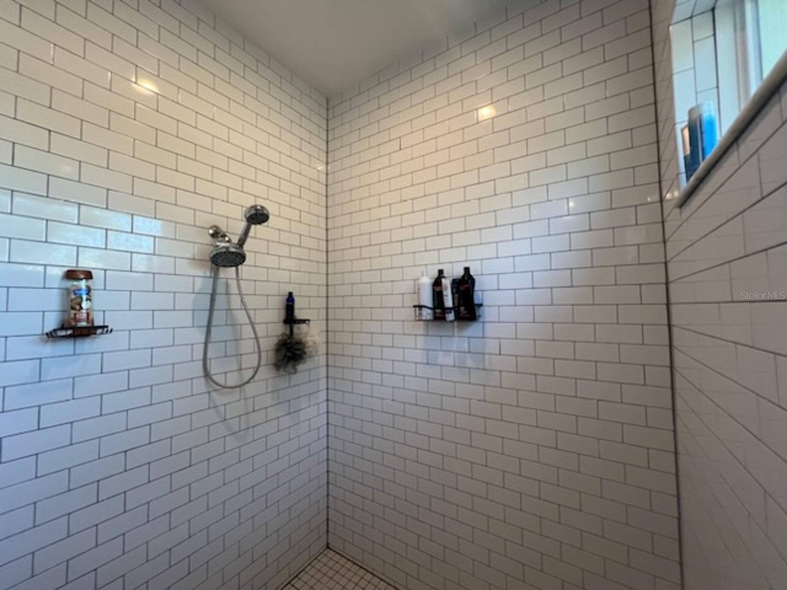 Image 14 of 40 For 22531 5th St