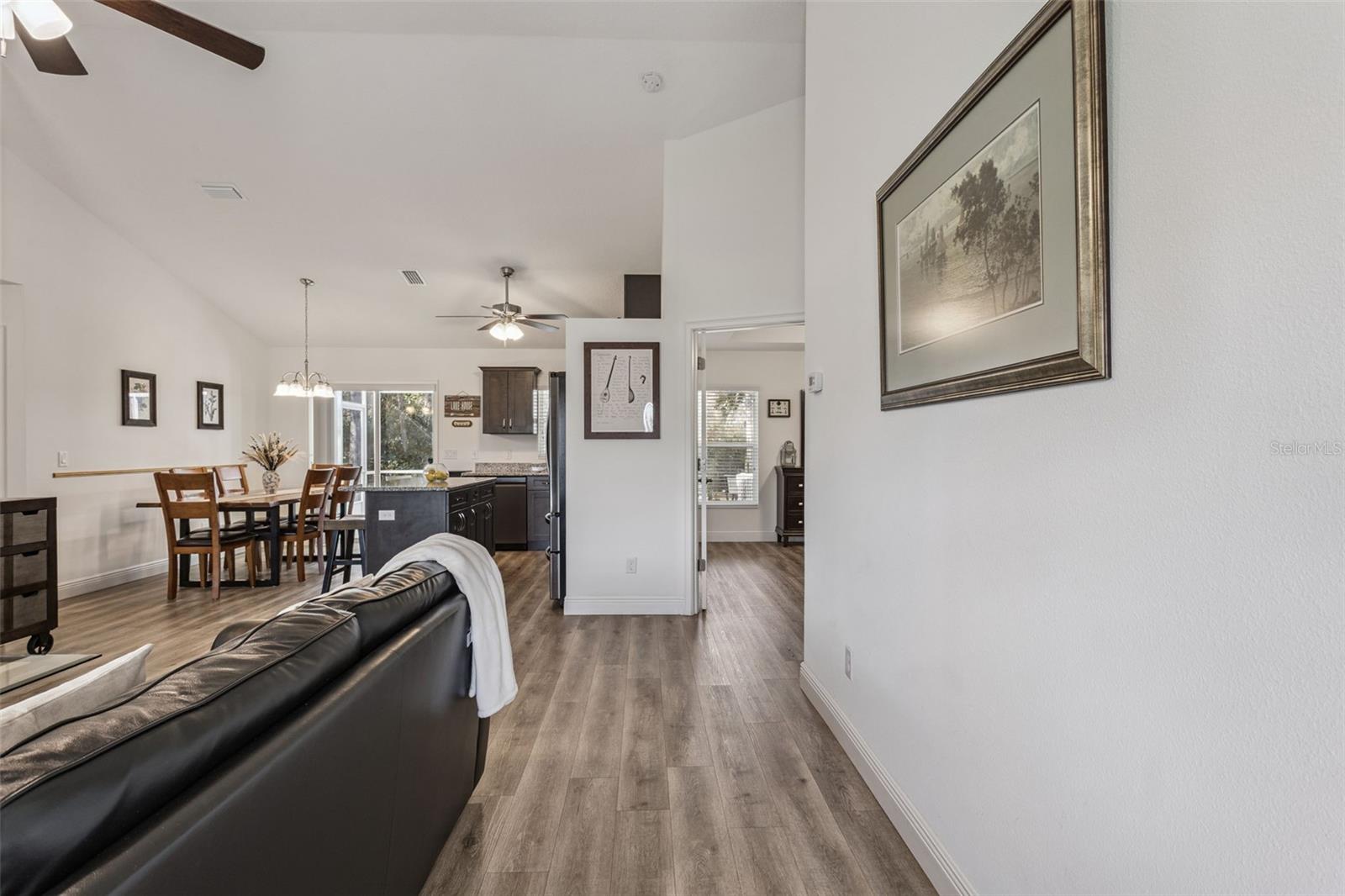 Image 8 of 44 For 1500 Homestead Point