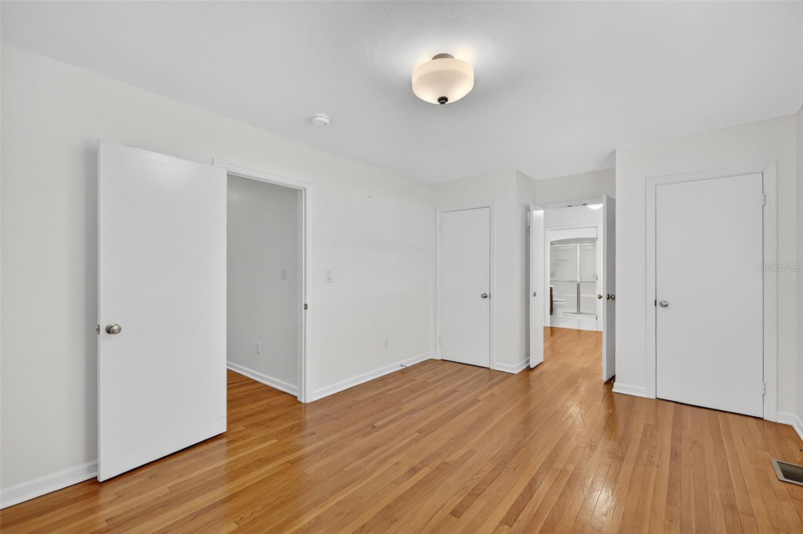 Image 27 of 57 For 9345 Silver Lake Drive