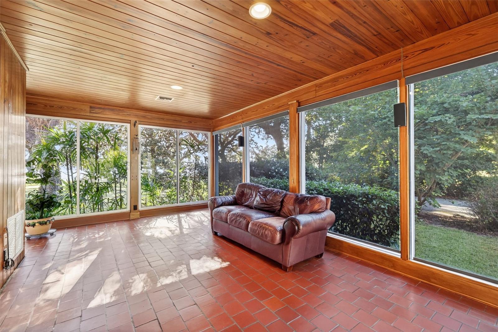 Image 33 of 57 For 9345 Silver Lake Drive