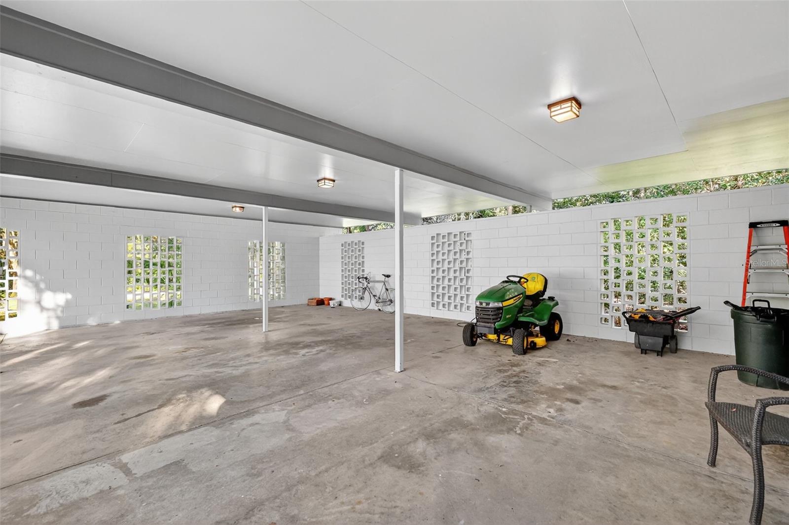 Image 41 of 57 For 9345 Silver Lake Drive