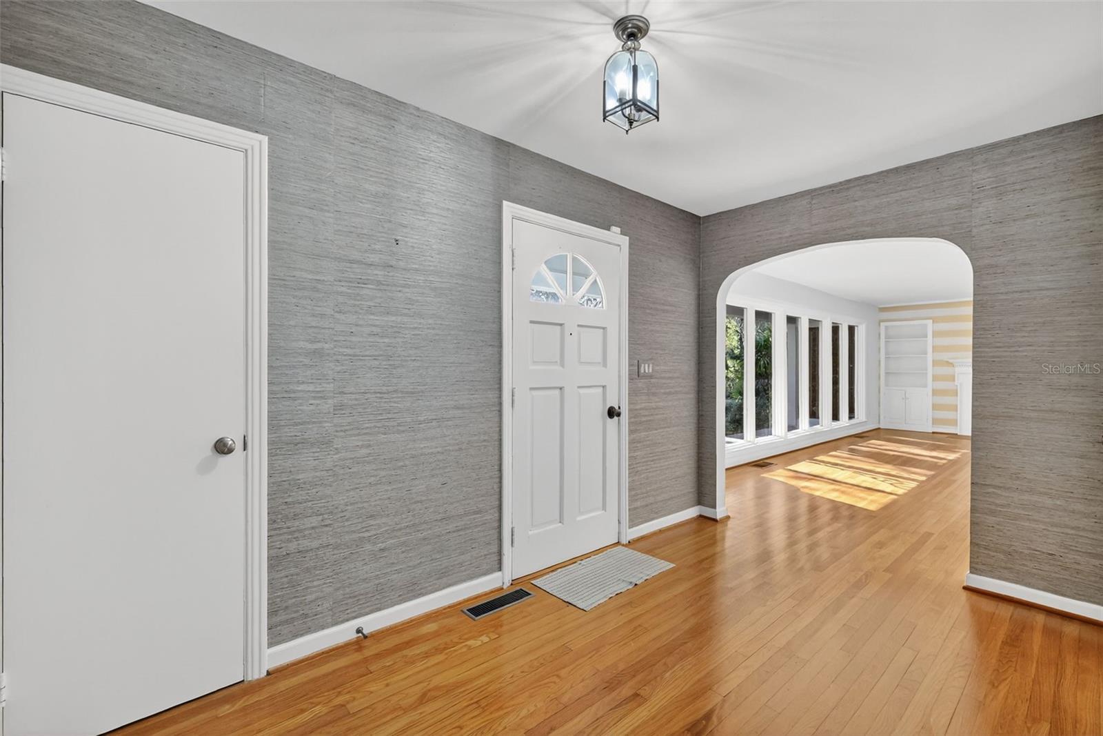 Image 7 of 57 For 9345 Silver Lake Drive