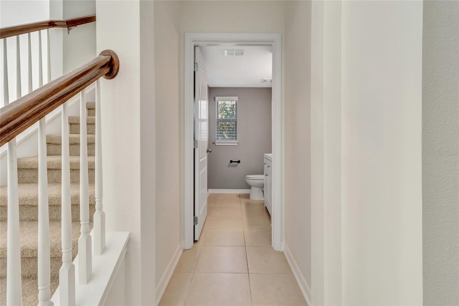 Image 12 of 75 For 1077 Fountain Coin Loop