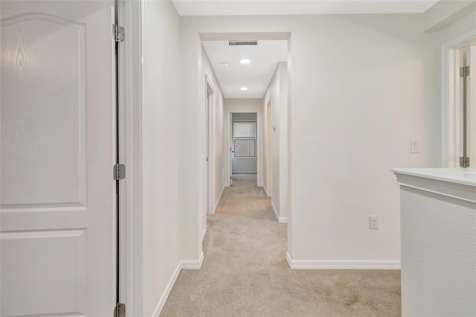 Image 28 of 75 For 1077 Fountain Coin Loop