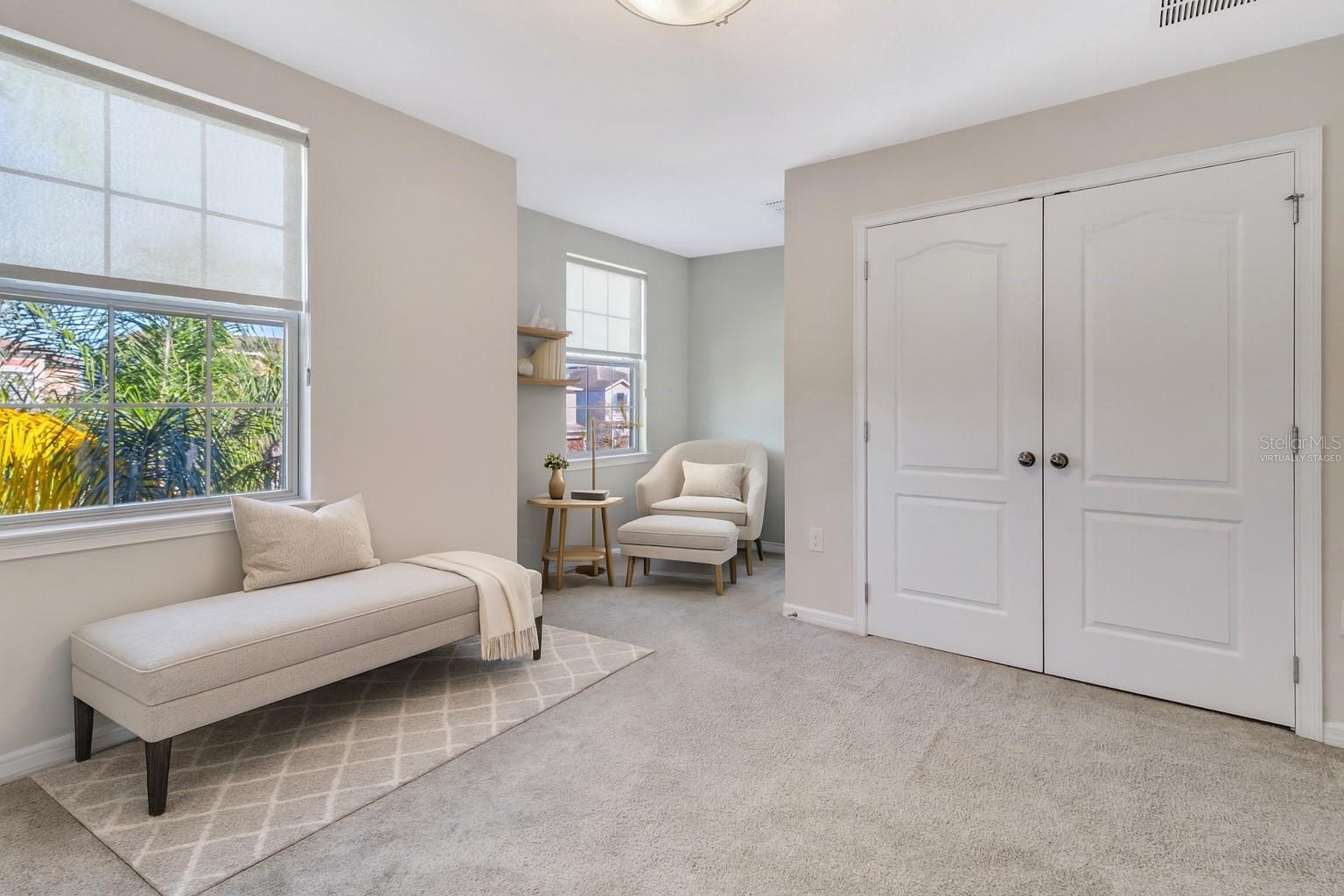 Image 31 of 75 For 1077 Fountain Coin Loop