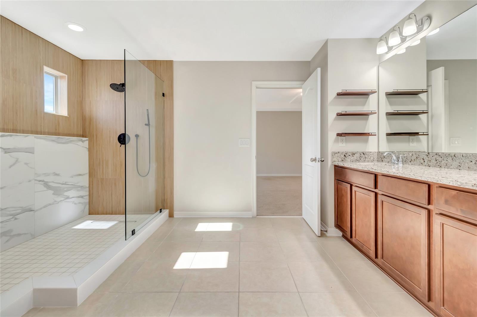 Image 47 of 75 For 1077 Fountain Coin Loop