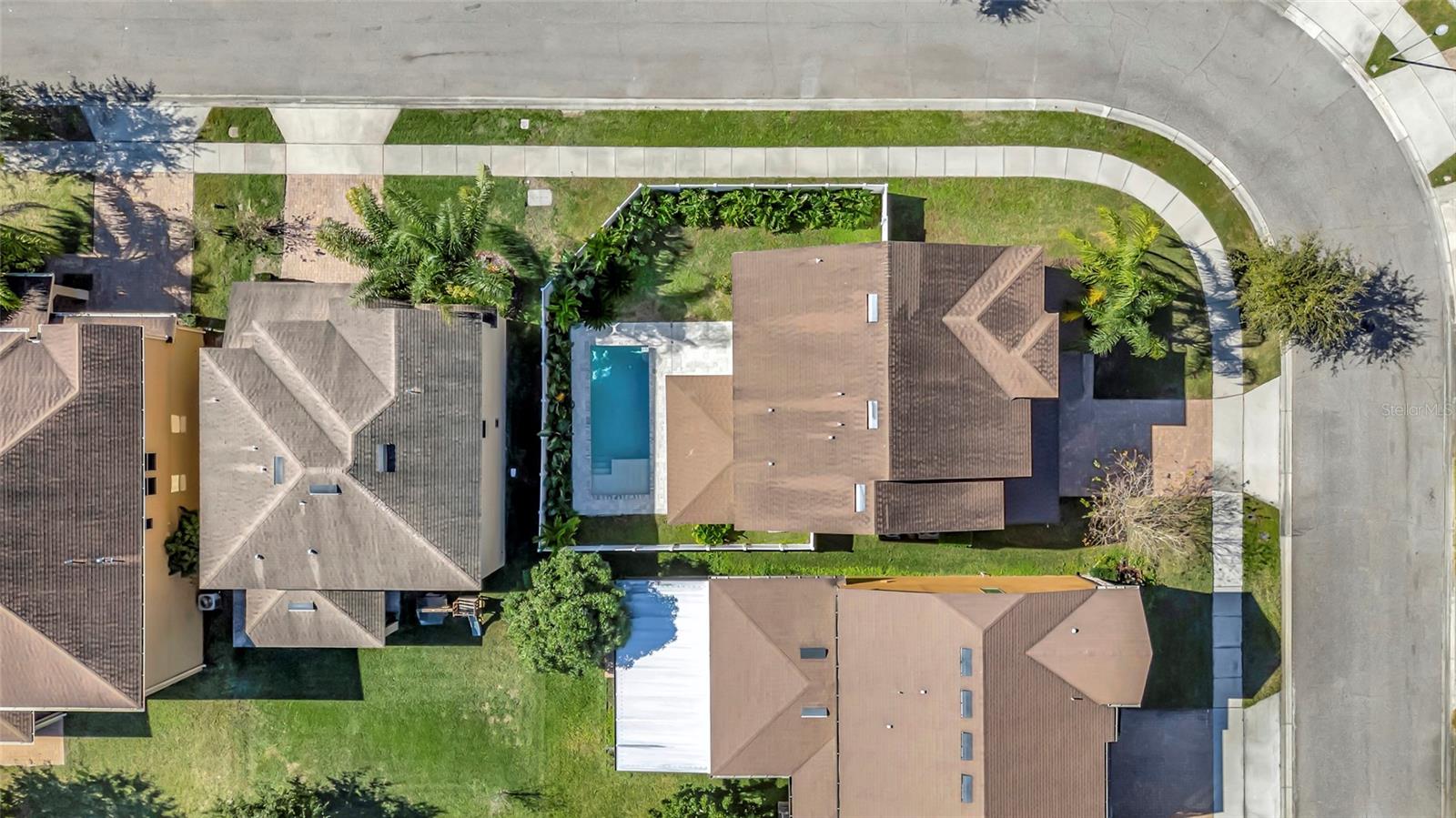 Image 65 of 75 For 1077 Fountain Coin Loop