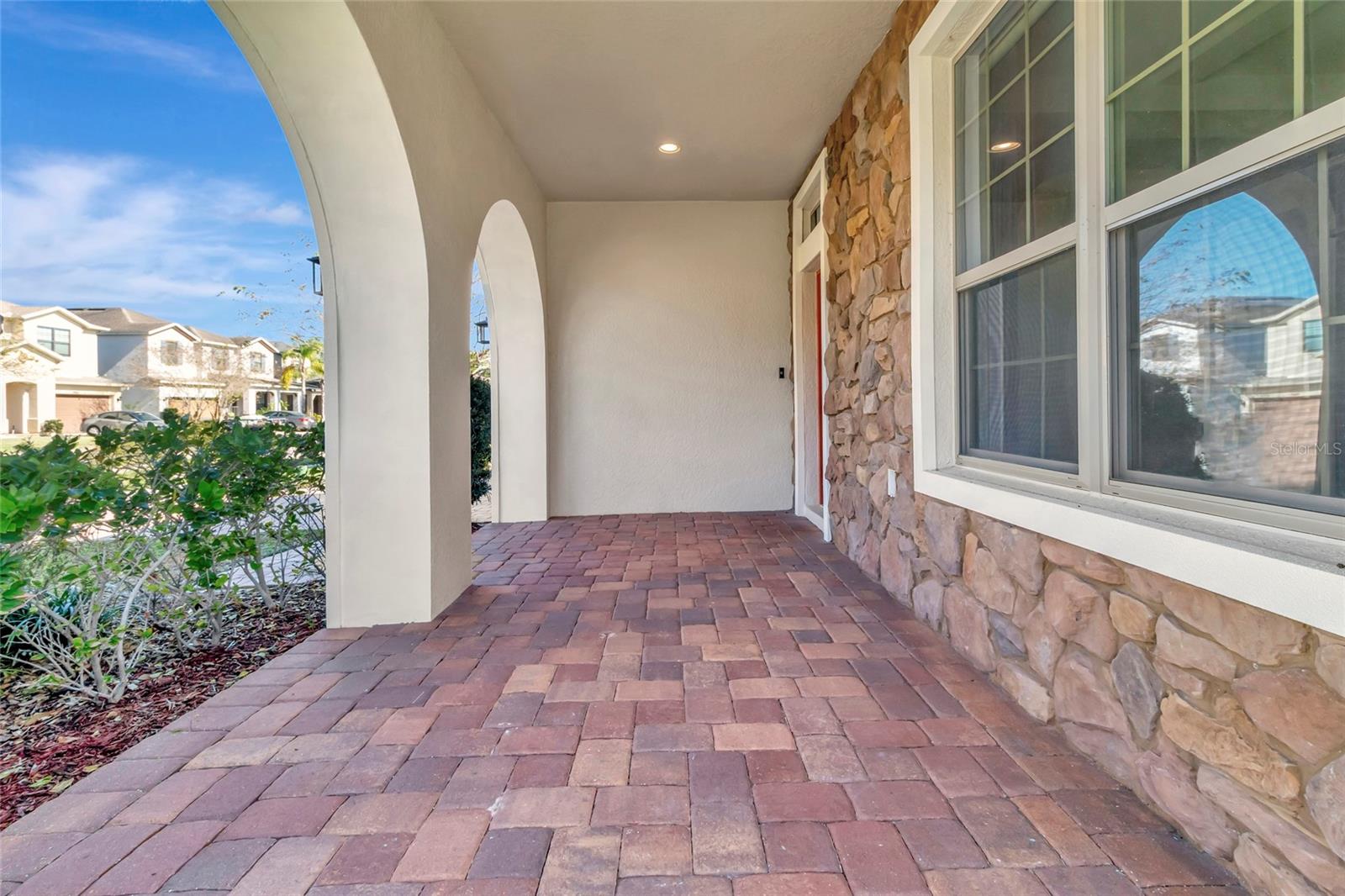 Image 71 of 75 For 1077 Fountain Coin Loop