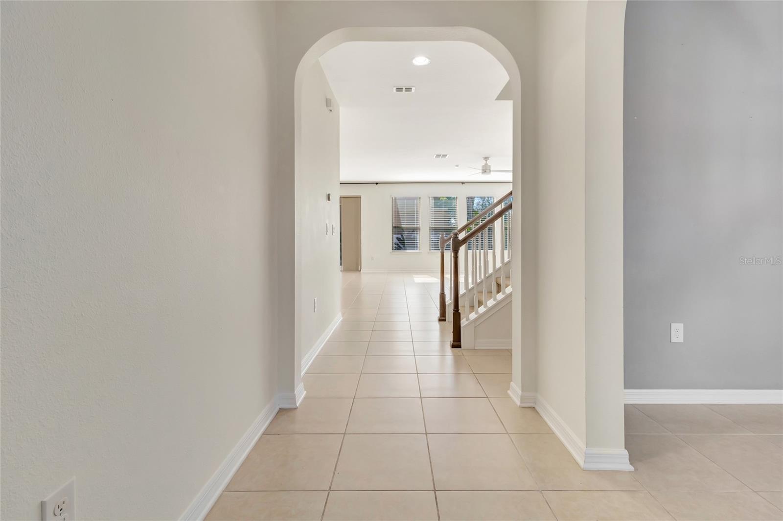 Image 9 of 75 For 1077 Fountain Coin Loop