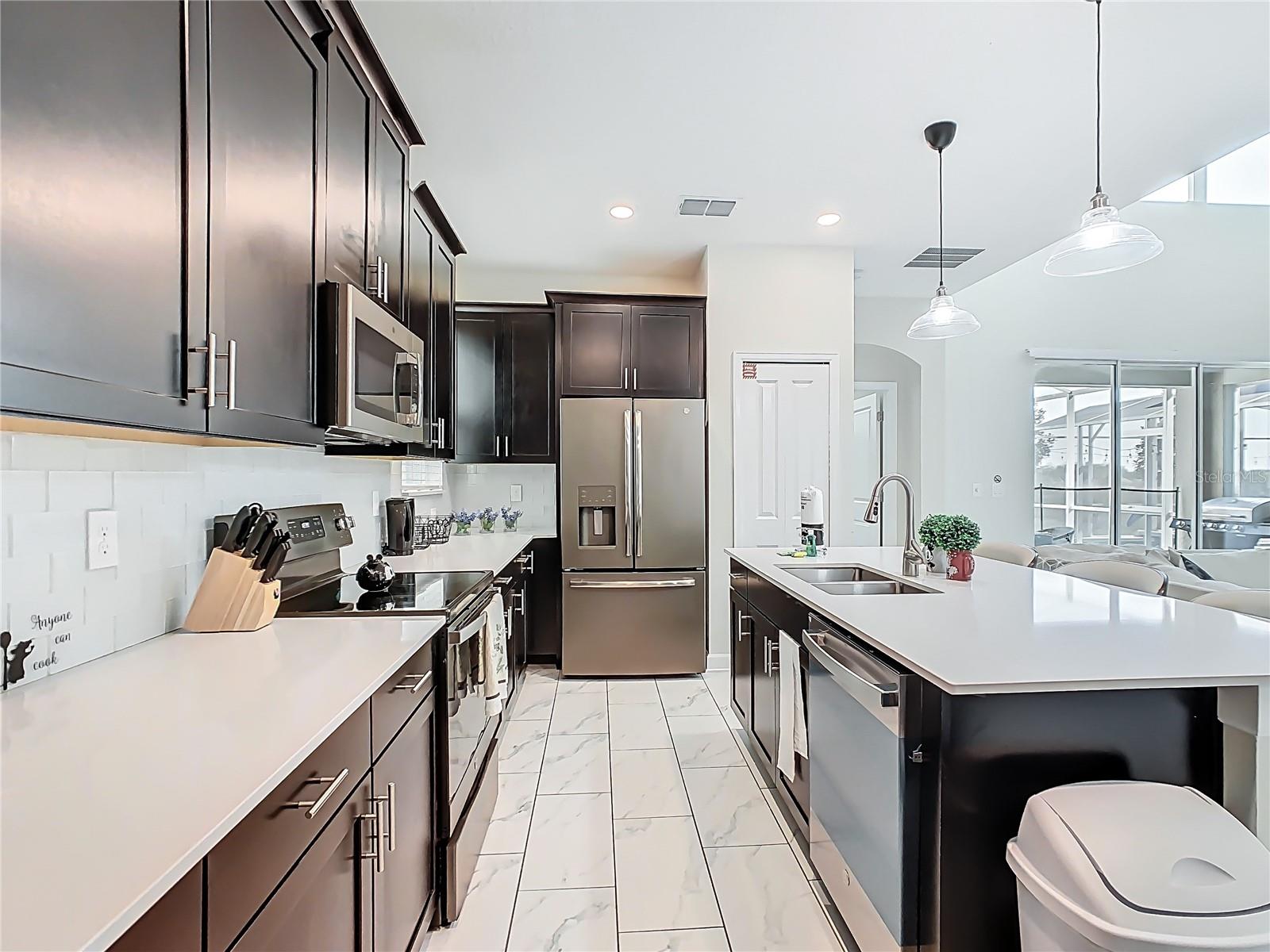 Image 10 of 40 For 651 Drop Shot Drive