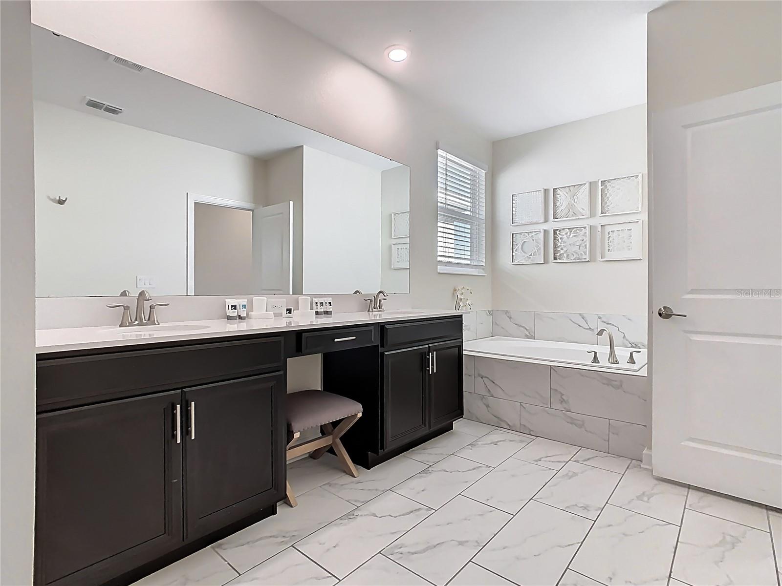 Image 23 of 40 For 651 Drop Shot Drive