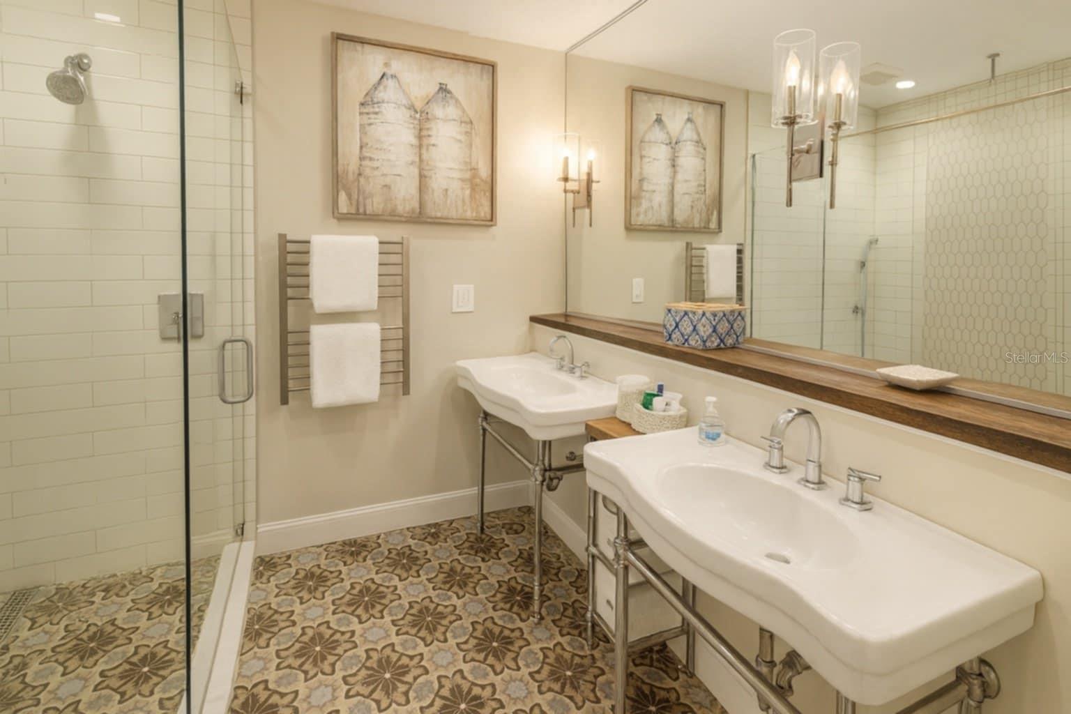 Image 12 of 39 For 21135 Peckham Avenue