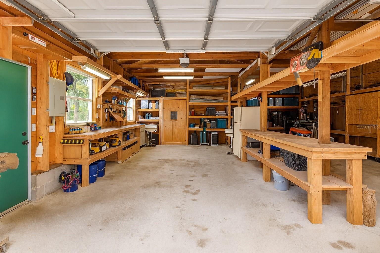 Image 38 of 39 For 21135 Peckham Avenue