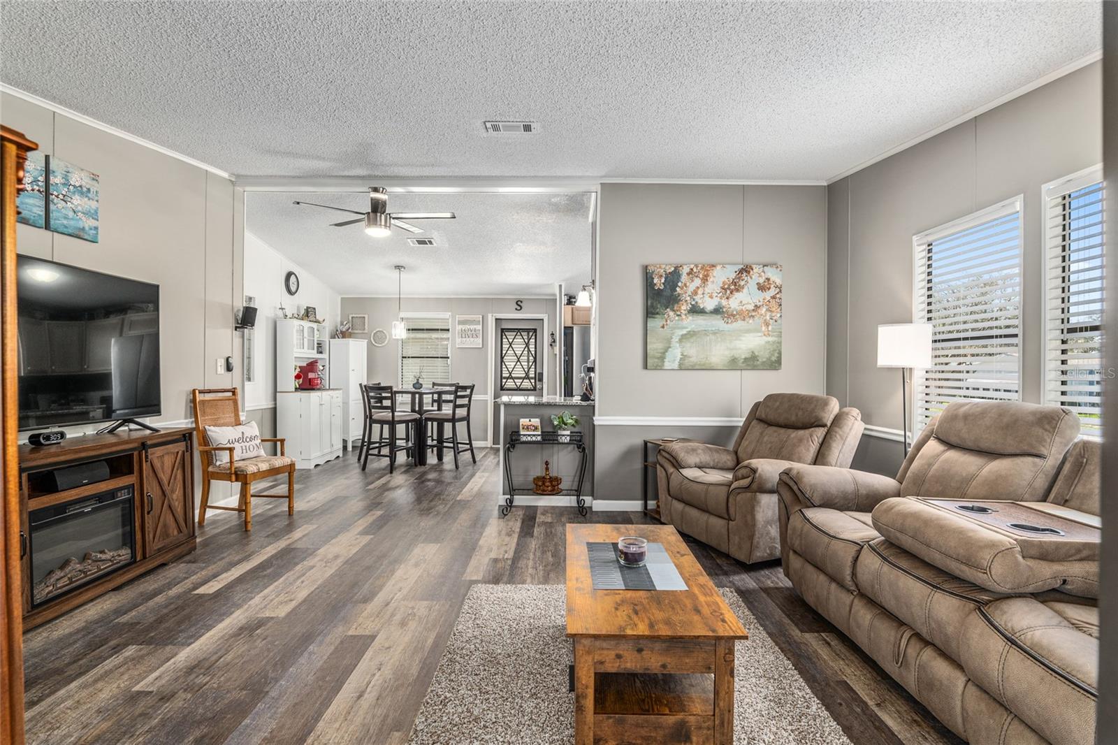 Image 14 of 39 For 1727 Hilton Head Boulevard