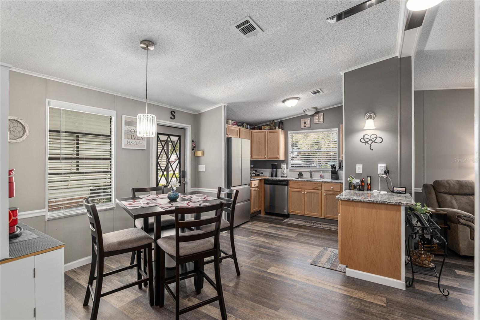 Image 4 of 39 For 1727 Hilton Head Boulevard