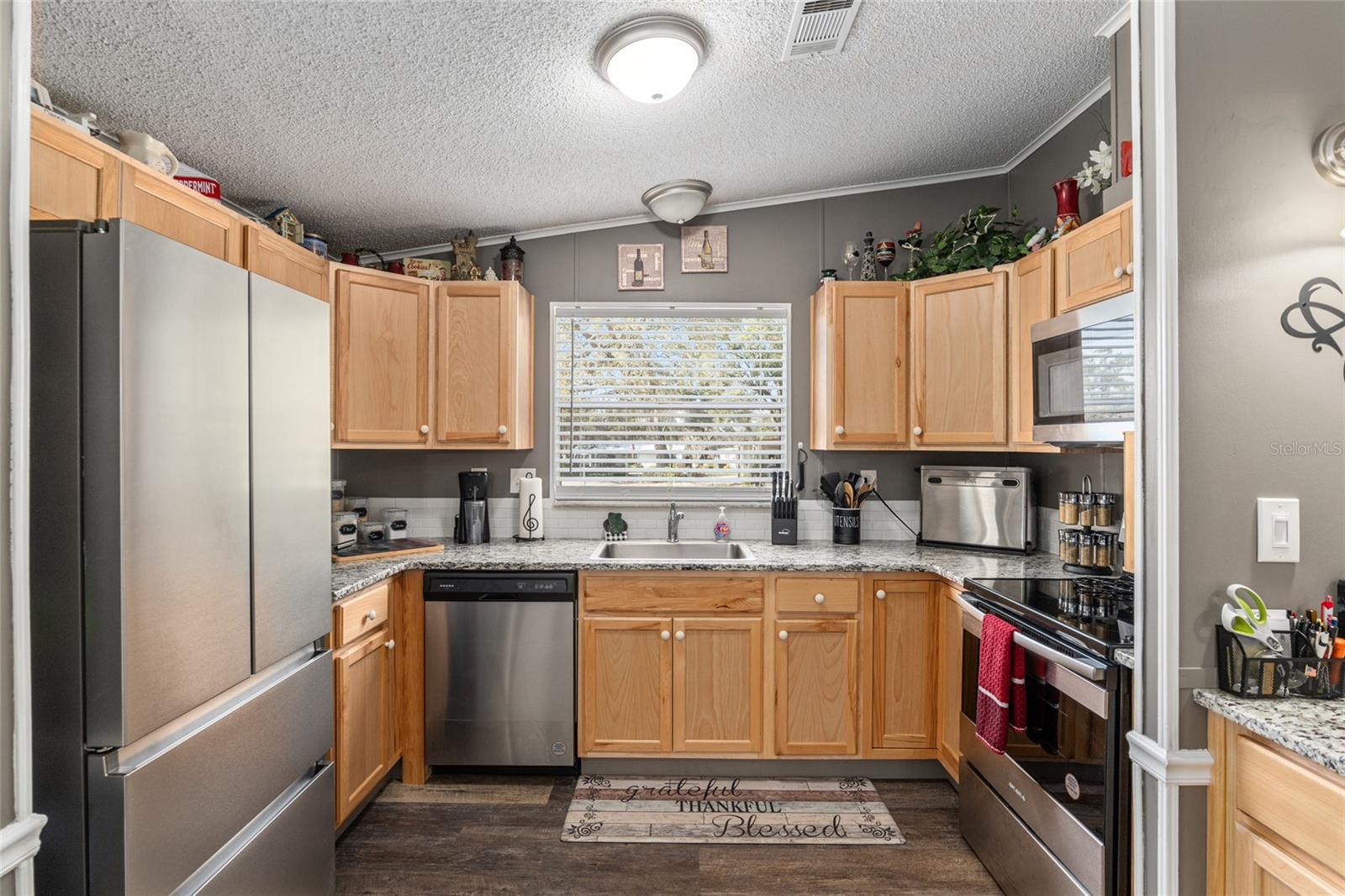 Image 6 of 39 For 1727 Hilton Head Boulevard