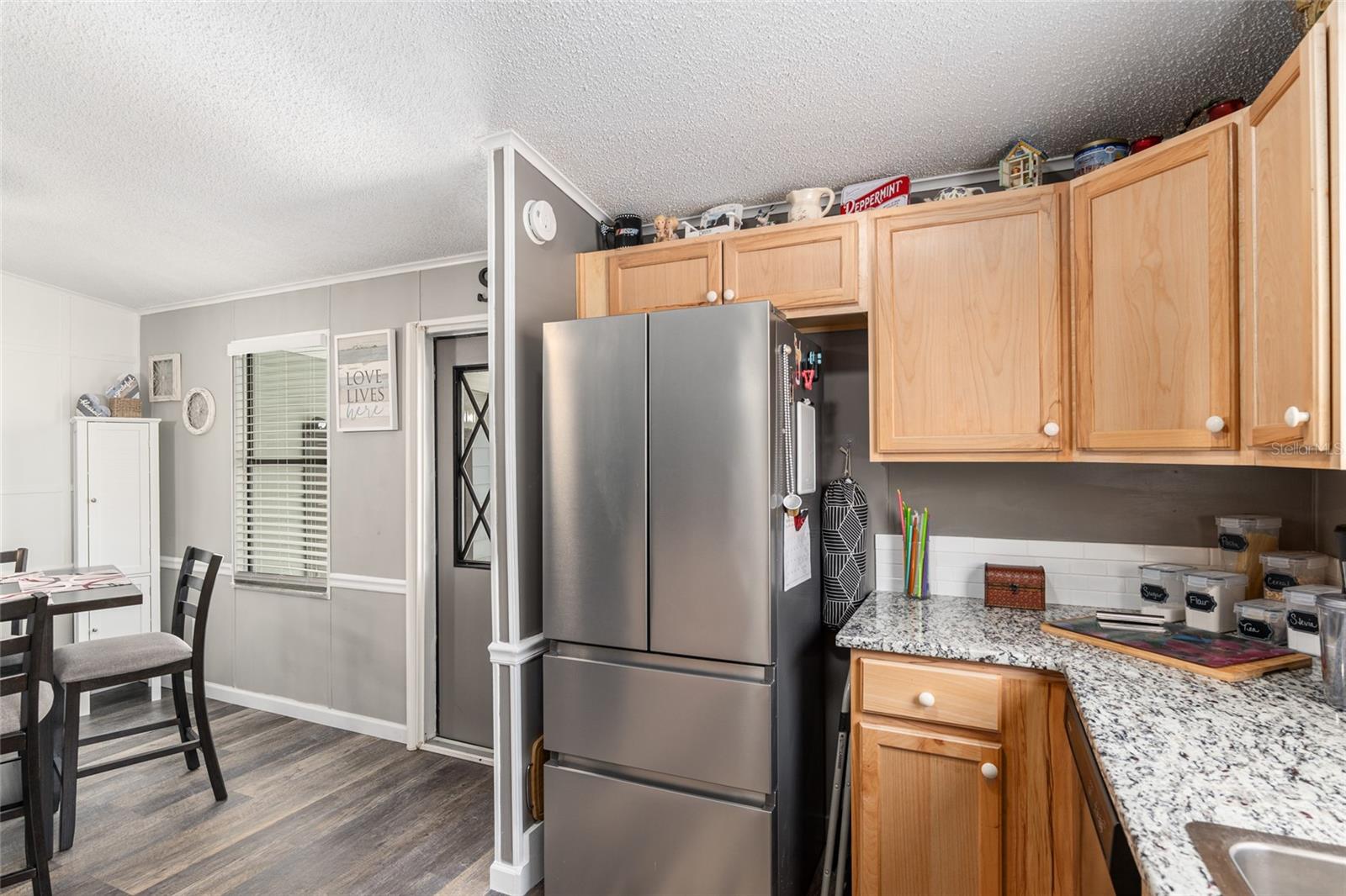 Image 9 of 39 For 1727 Hilton Head Boulevard