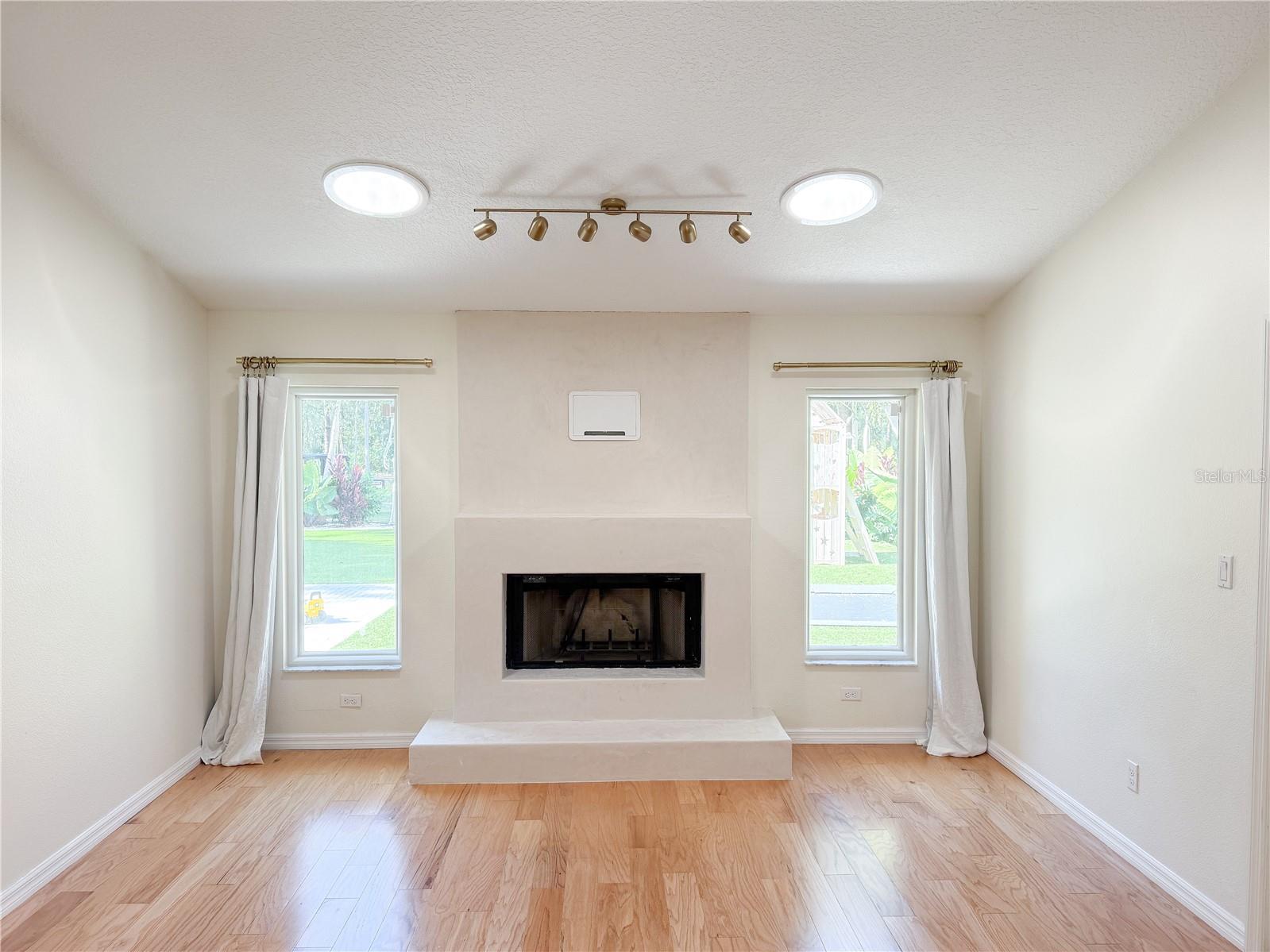 Image 17 of 39 For 33943 Lake Joanna Drive