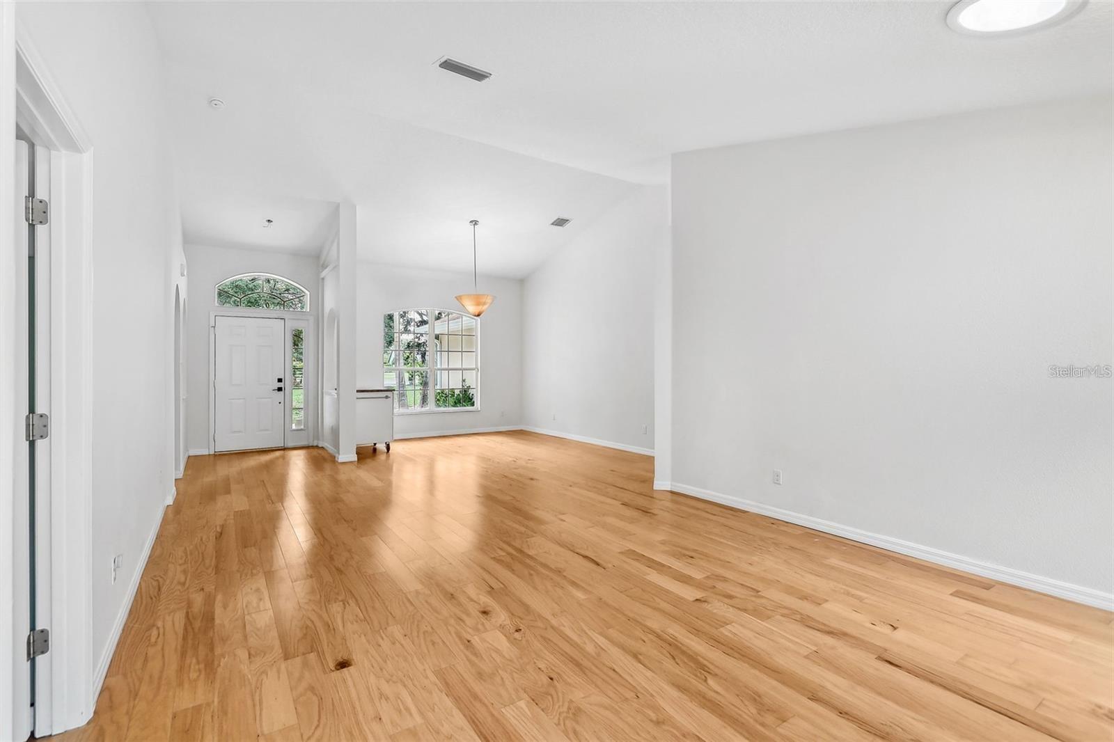 Image 18 of 39 For 33943 Lake Joanna Drive