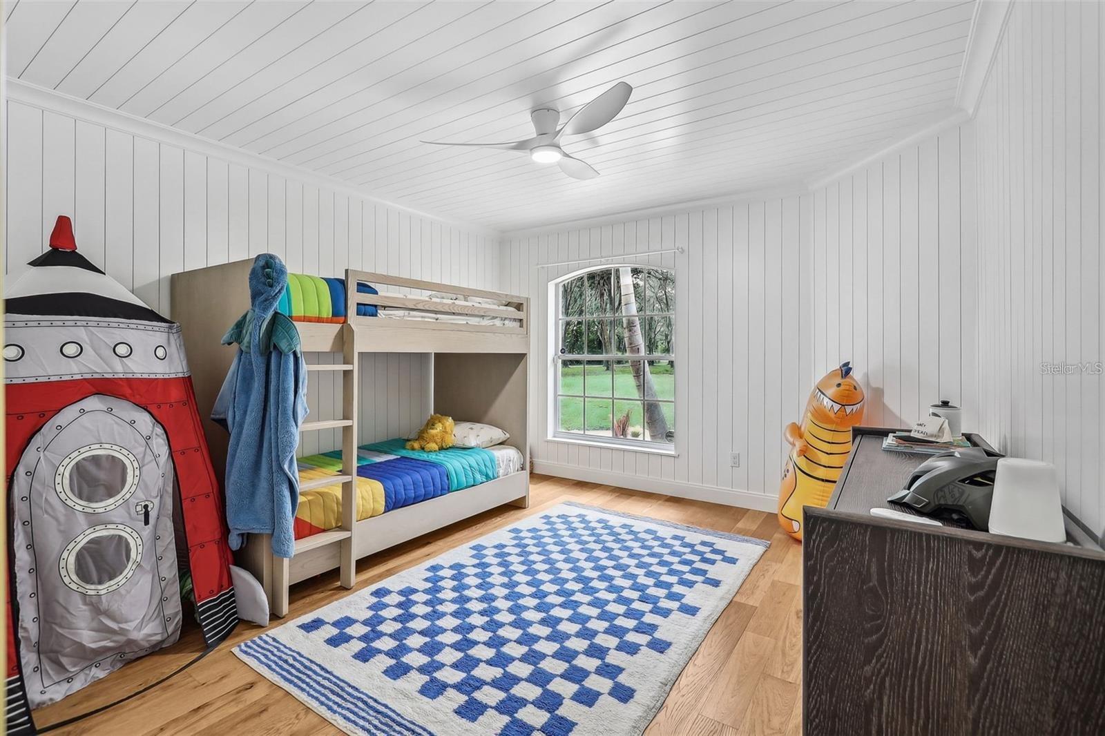 Image 31 of 39 For 33943 Lake Joanna Drive