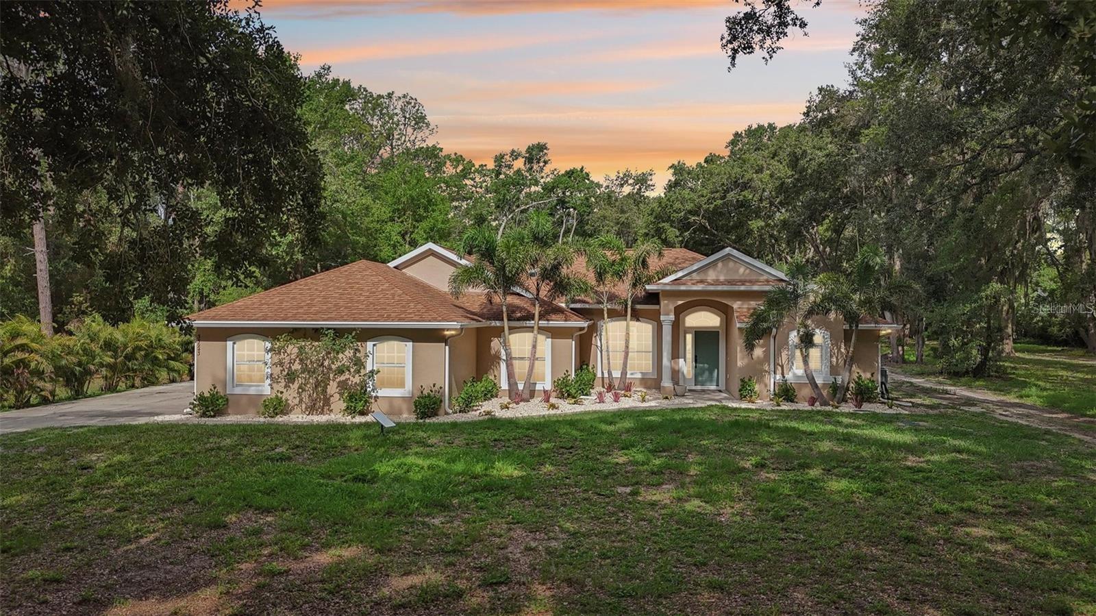 Image 4 of 39 For 33943 Lake Joanna Drive