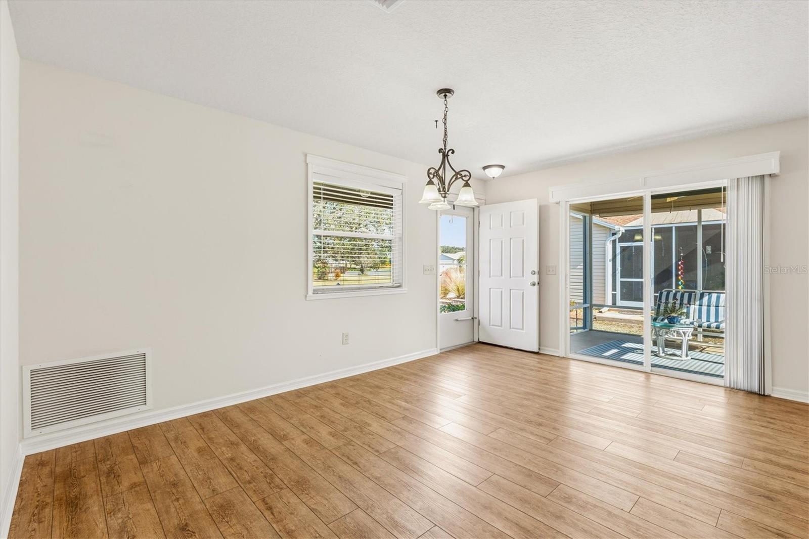 Image 6 of 34 For 2136 Kerwood Loop