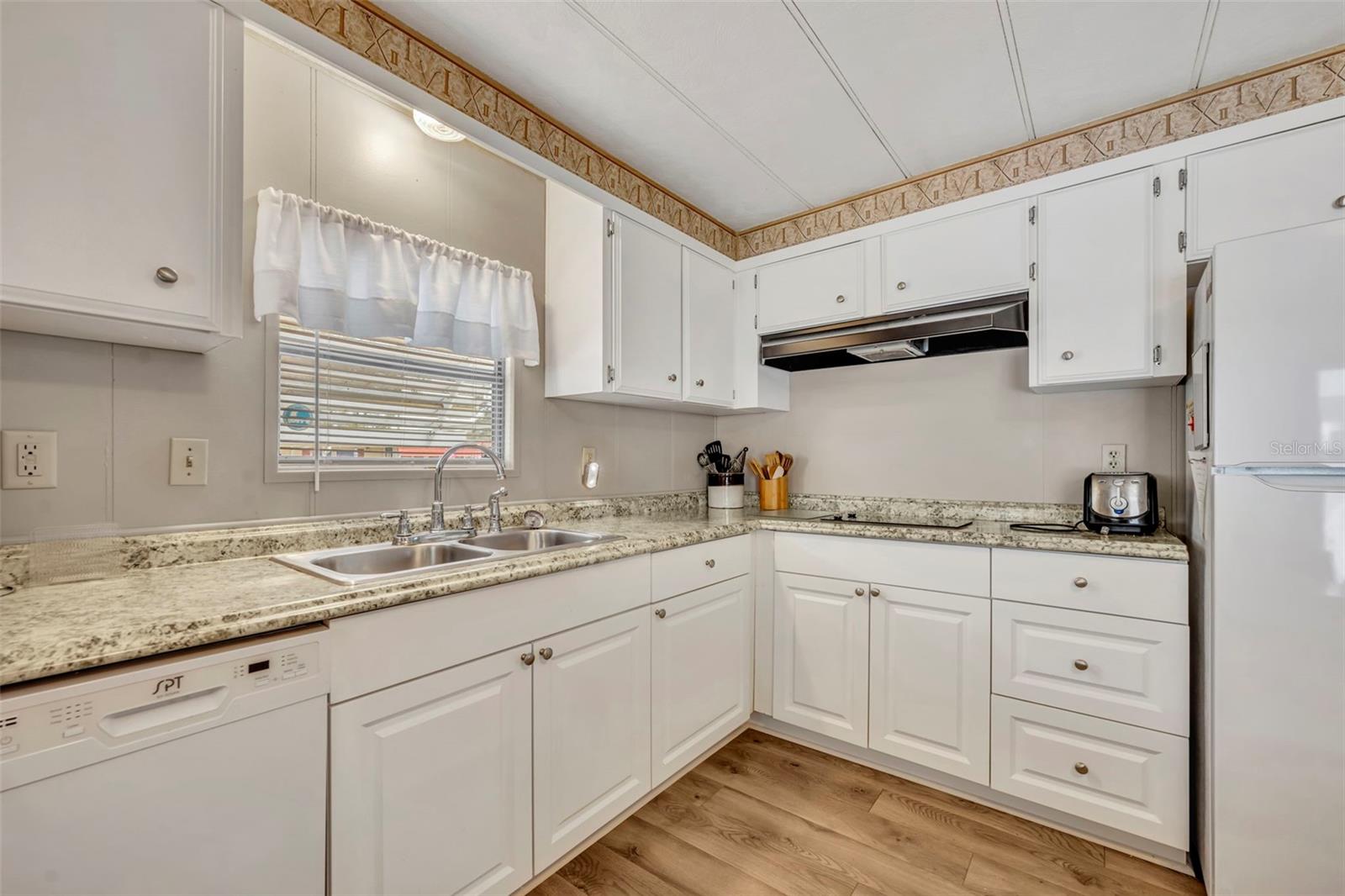 Image 13 of 44 For 11 Hawaiian Way