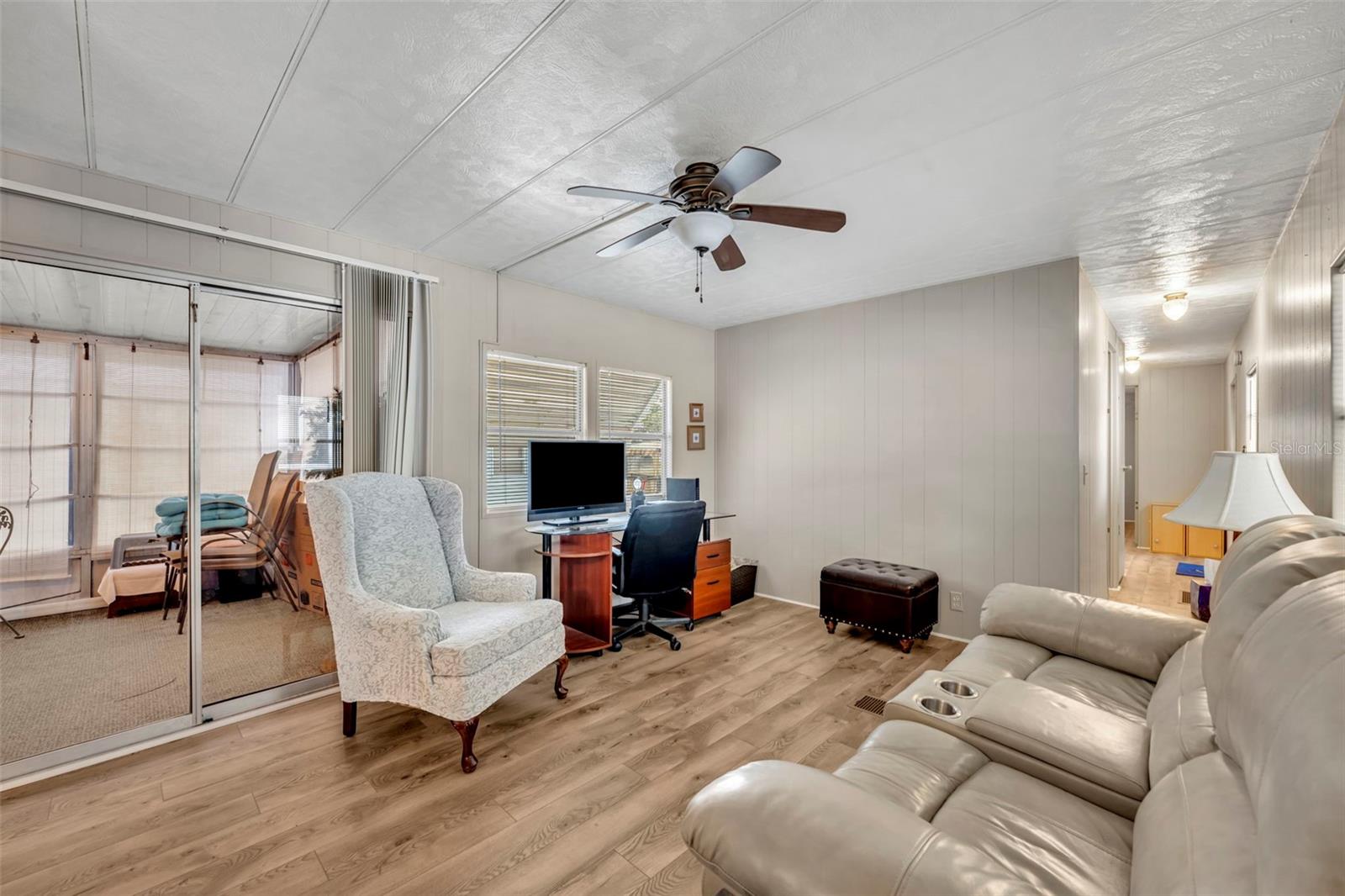 Image 8 of 44 For 11 Hawaiian Way