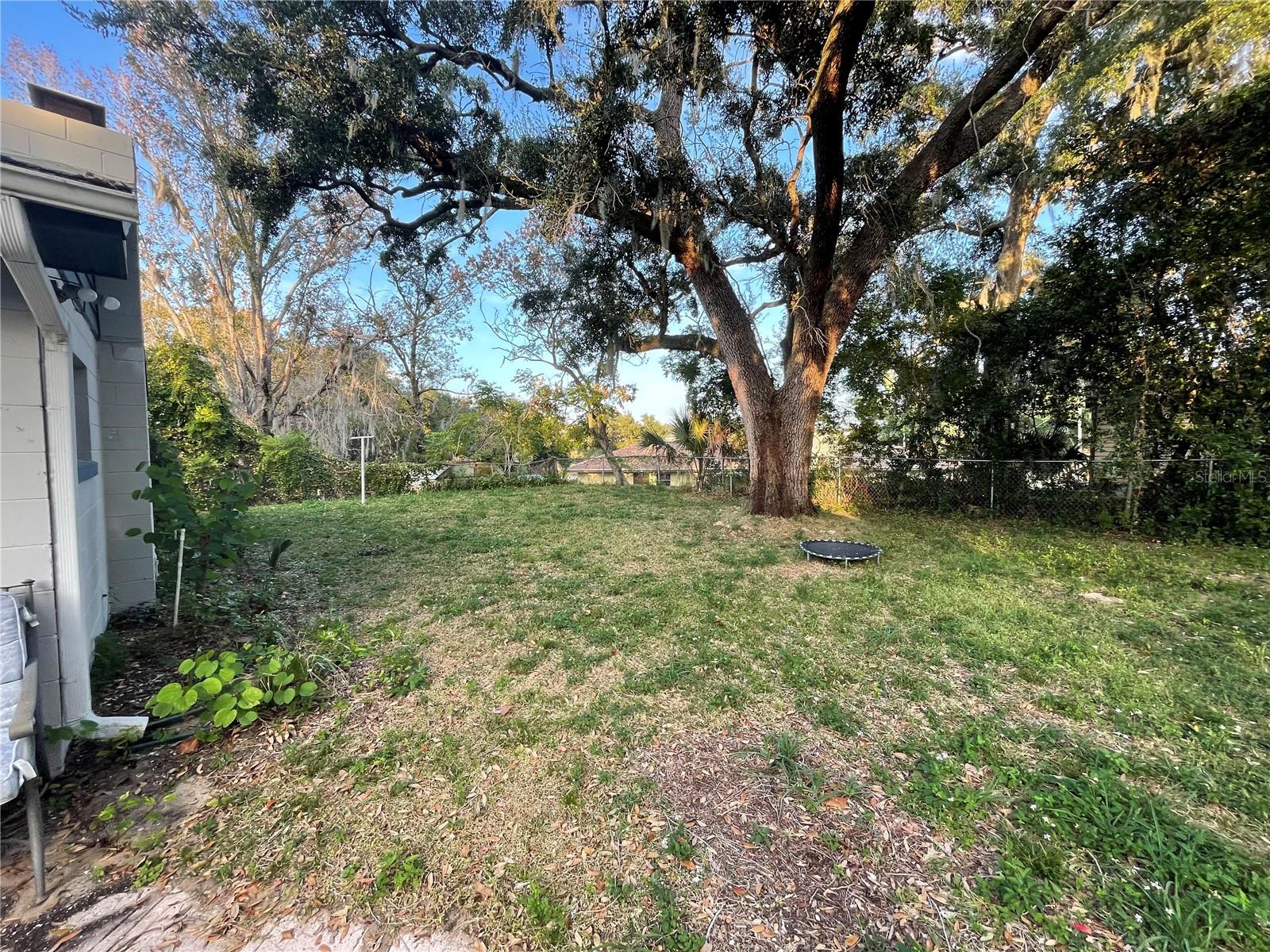 Image 14 of 15 For 627 Anderson Street