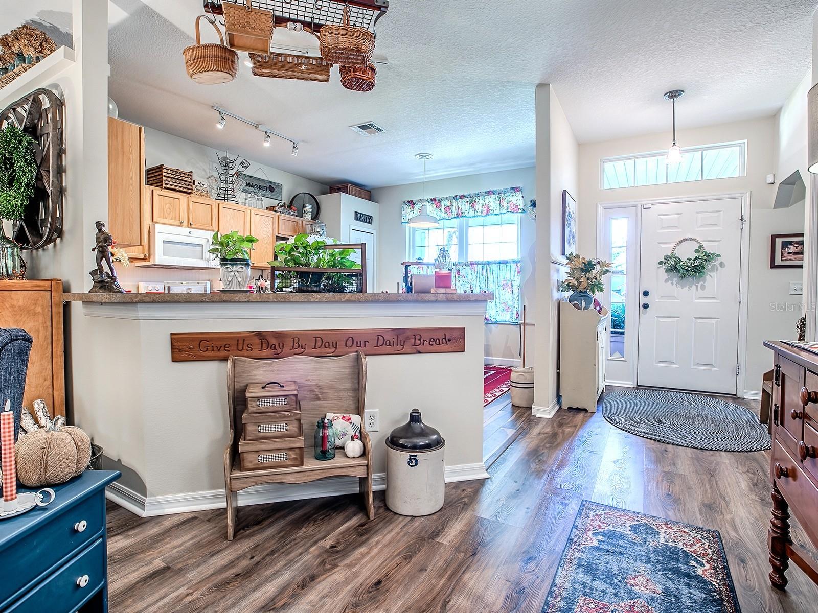 Image 16 of 40 For 926 Dekleva Drive