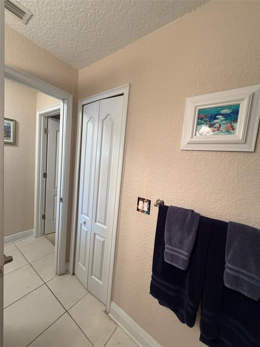 Image 31 of 45 For 1601 Lake Villa Drive