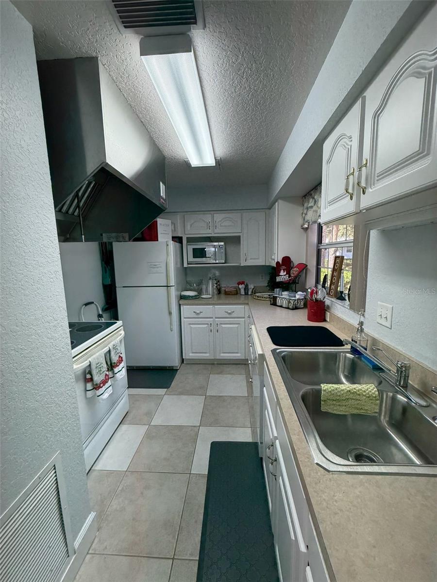 Image 40 of 45 For 1601 Lake Villa Drive