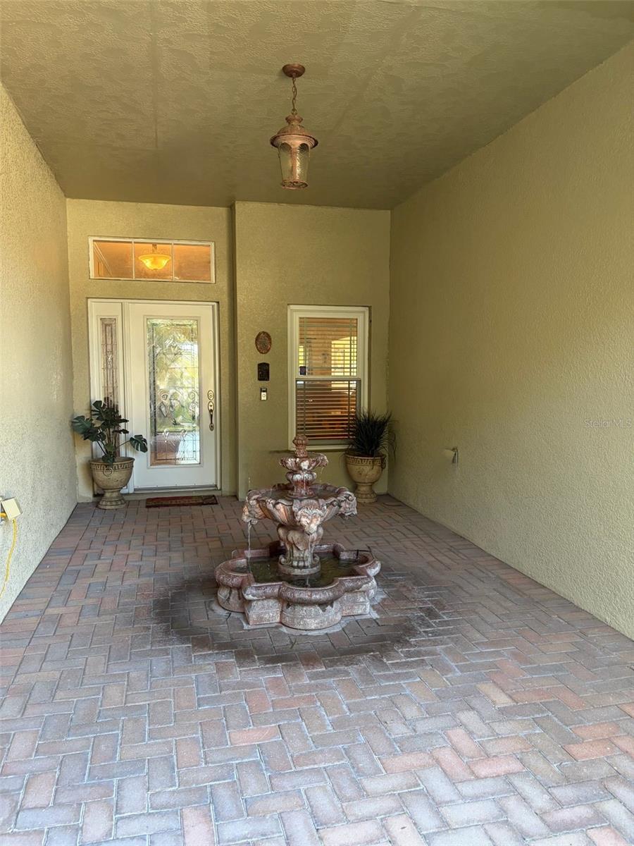 Image 8 of 45 For 1601 Lake Villa Drive