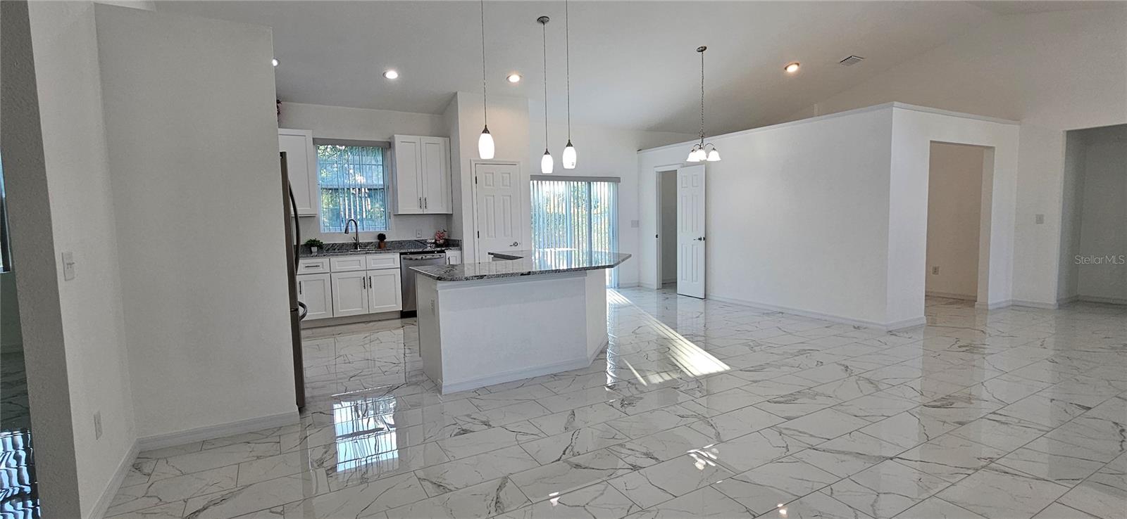 Image 10 of 36 For 17271 Peggy Avenue